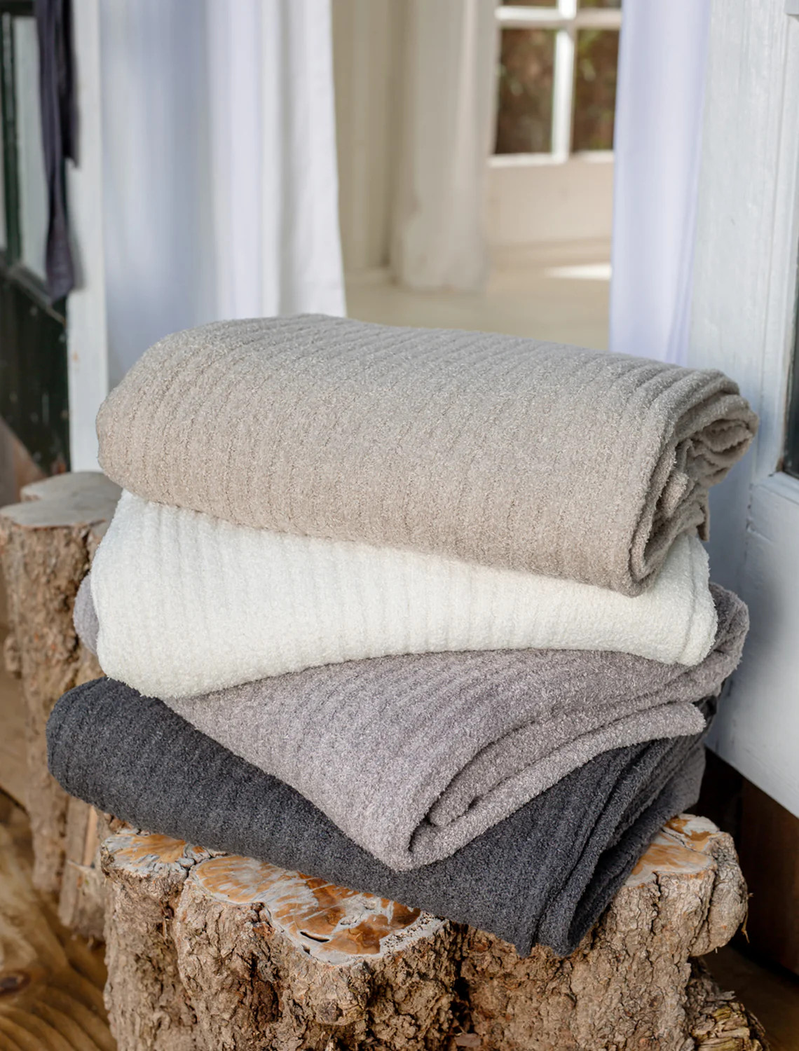 CozyChic Lite® Ribbed Throw | Barefoot Dreams