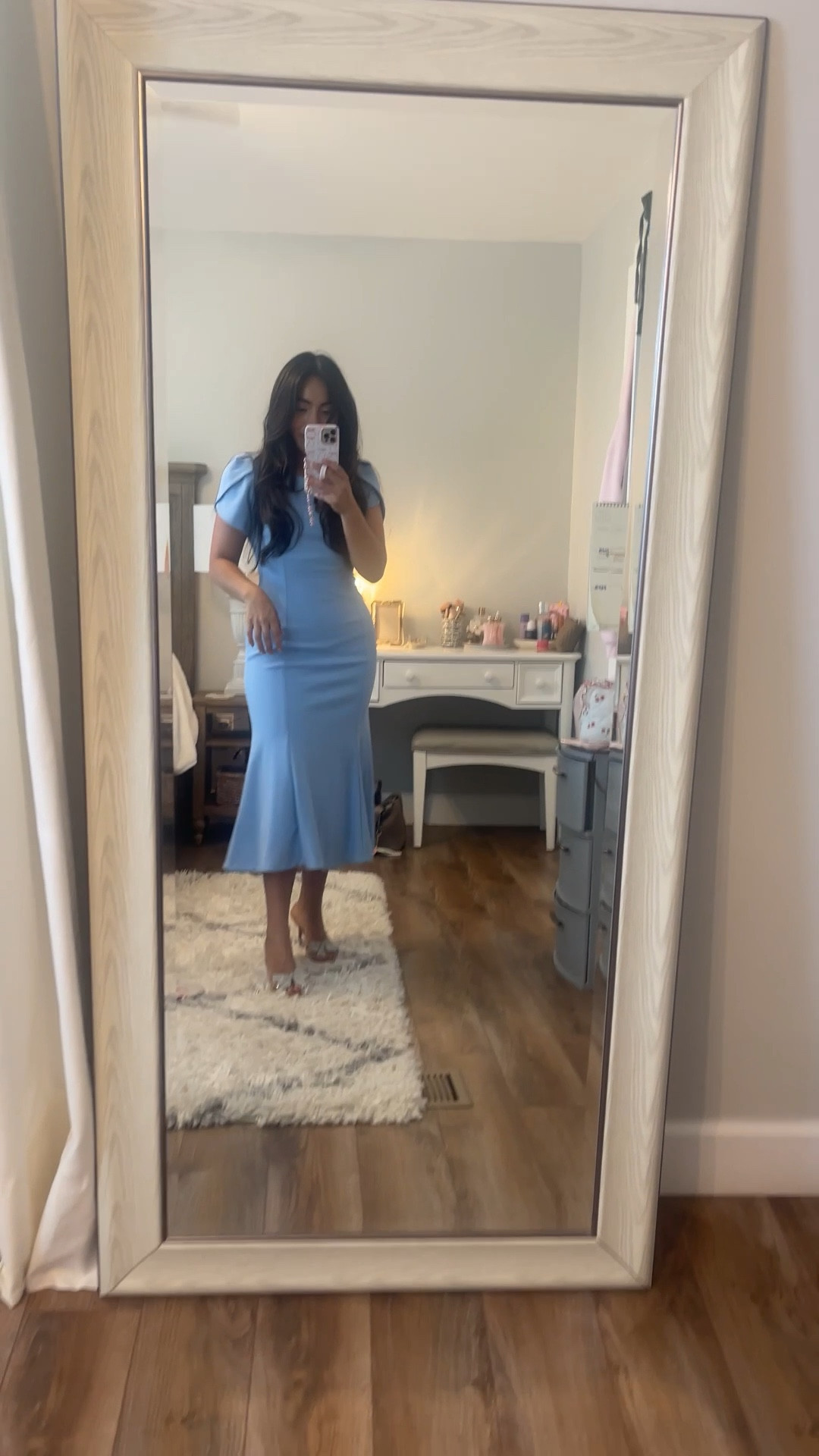 Wearing size 2. Easy to put on. It has a back zipper. Double lining. 

Zara heels. 

#LTKStyleTip #LTKShoeCrush #LTKFindsUnder100