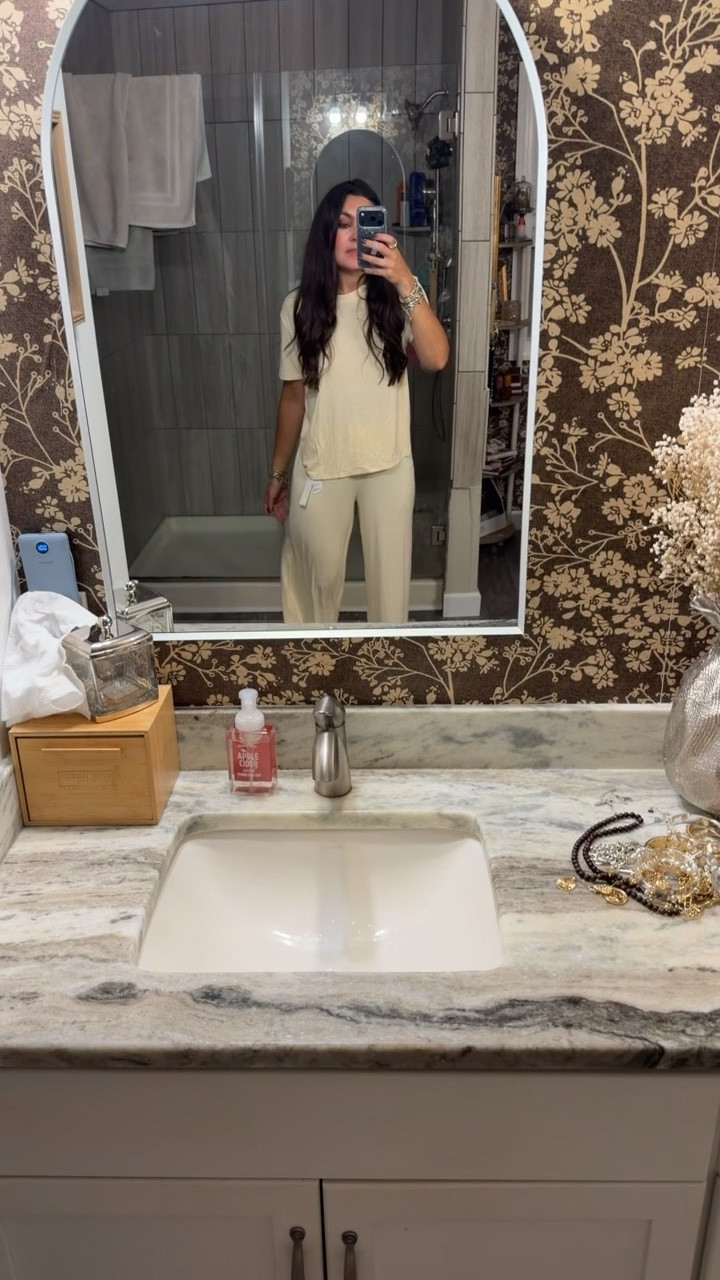 The comfy, coziest, most lightweight pjs EVER in Butter yellow💛 top is a medium, bottoms are a small