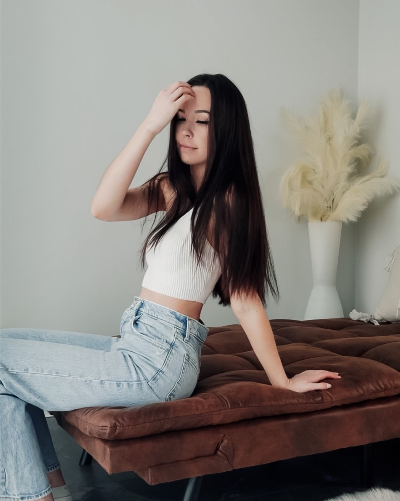My favourite outfit at the moment. 🤍
Retro high rise jeans and a cropped tank.

#LTKU #LTKstyletip
