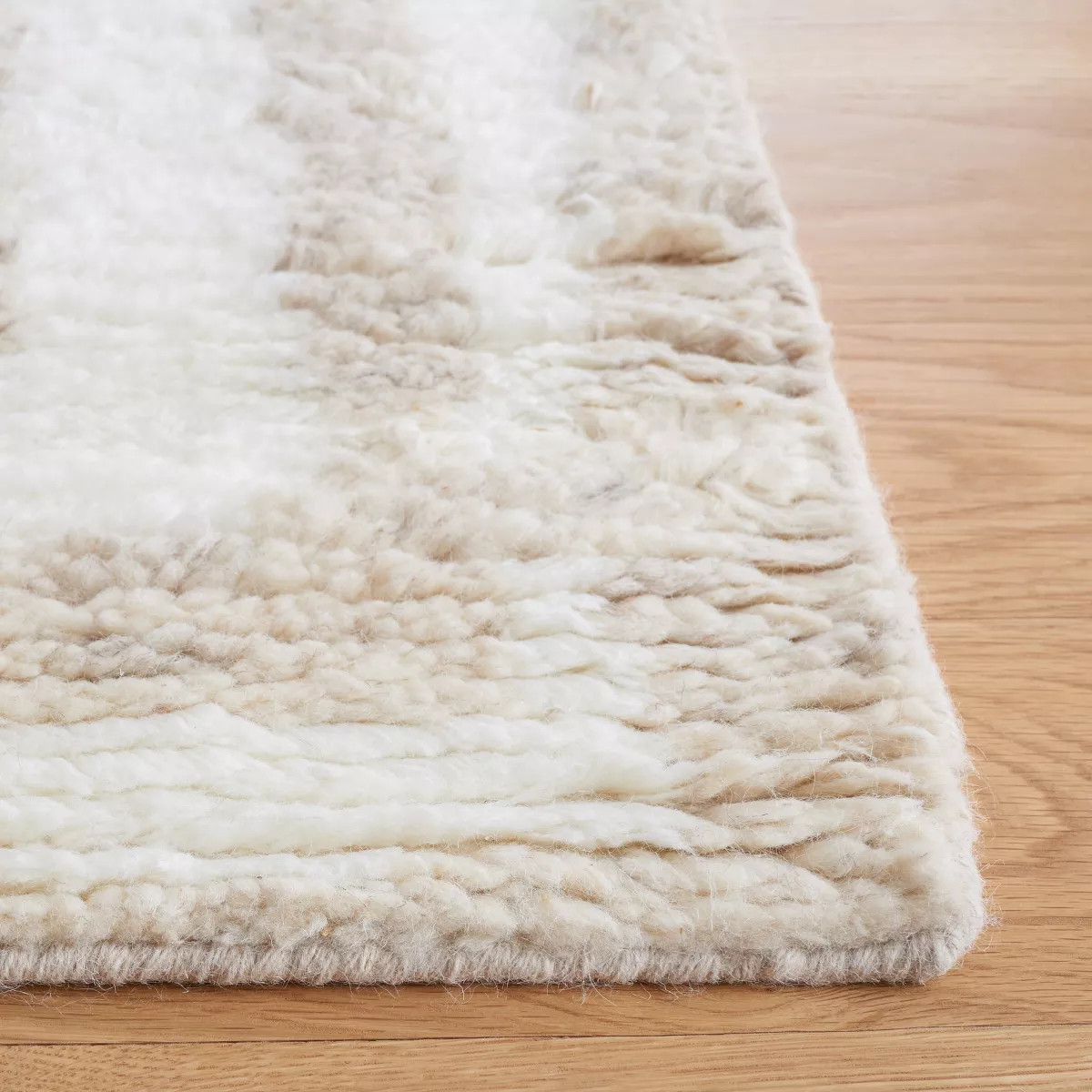 Casablanca CSB541 Hand Knotted Indoor Area Rug - Ivory/Beige - 4'x6' - Safavieh | Target