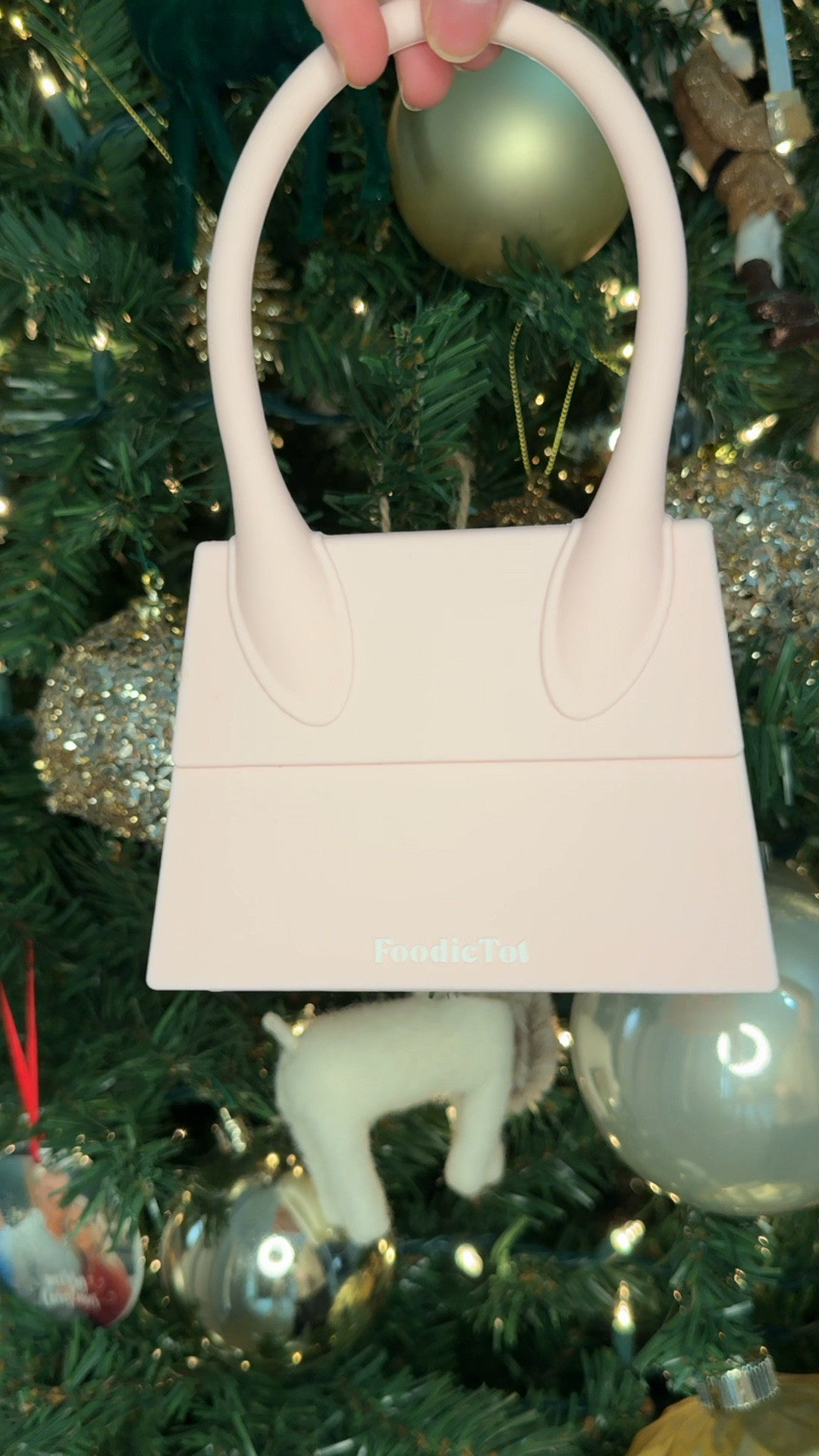 A baby snack purse!! 🥹👛🩷

#LTKBaby #LTKGiftGuide #LTKKids