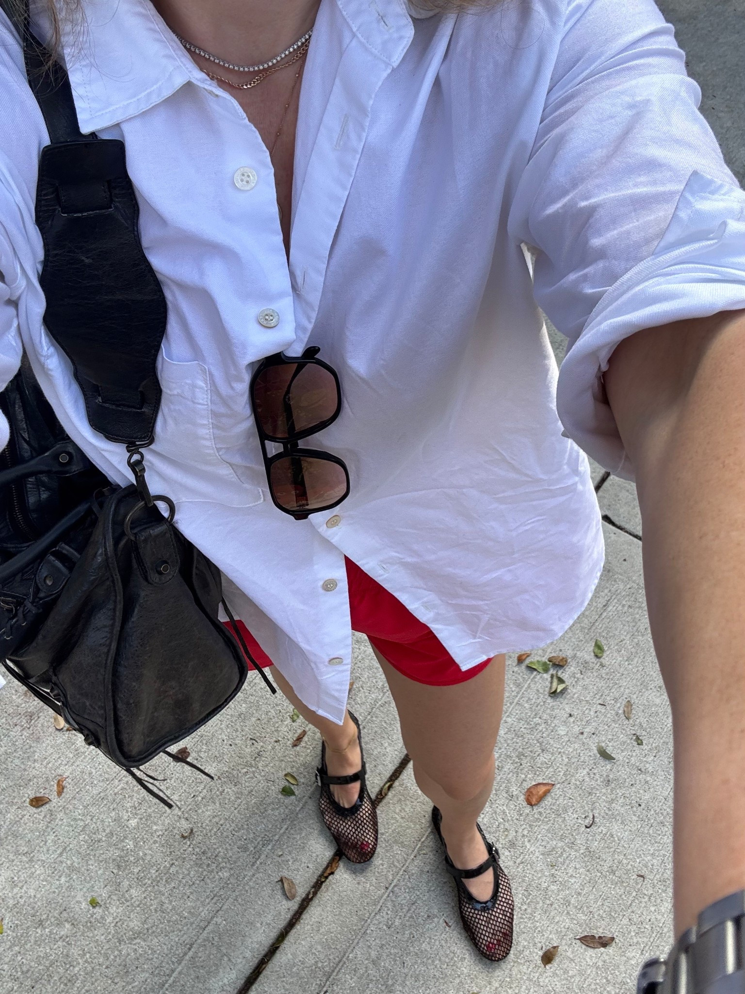 The best shorts! Going on my third year of wearing them, including for 12 hour days in Disney. I size up to a large. They run a bit small.

Wearing a M in the button down. 