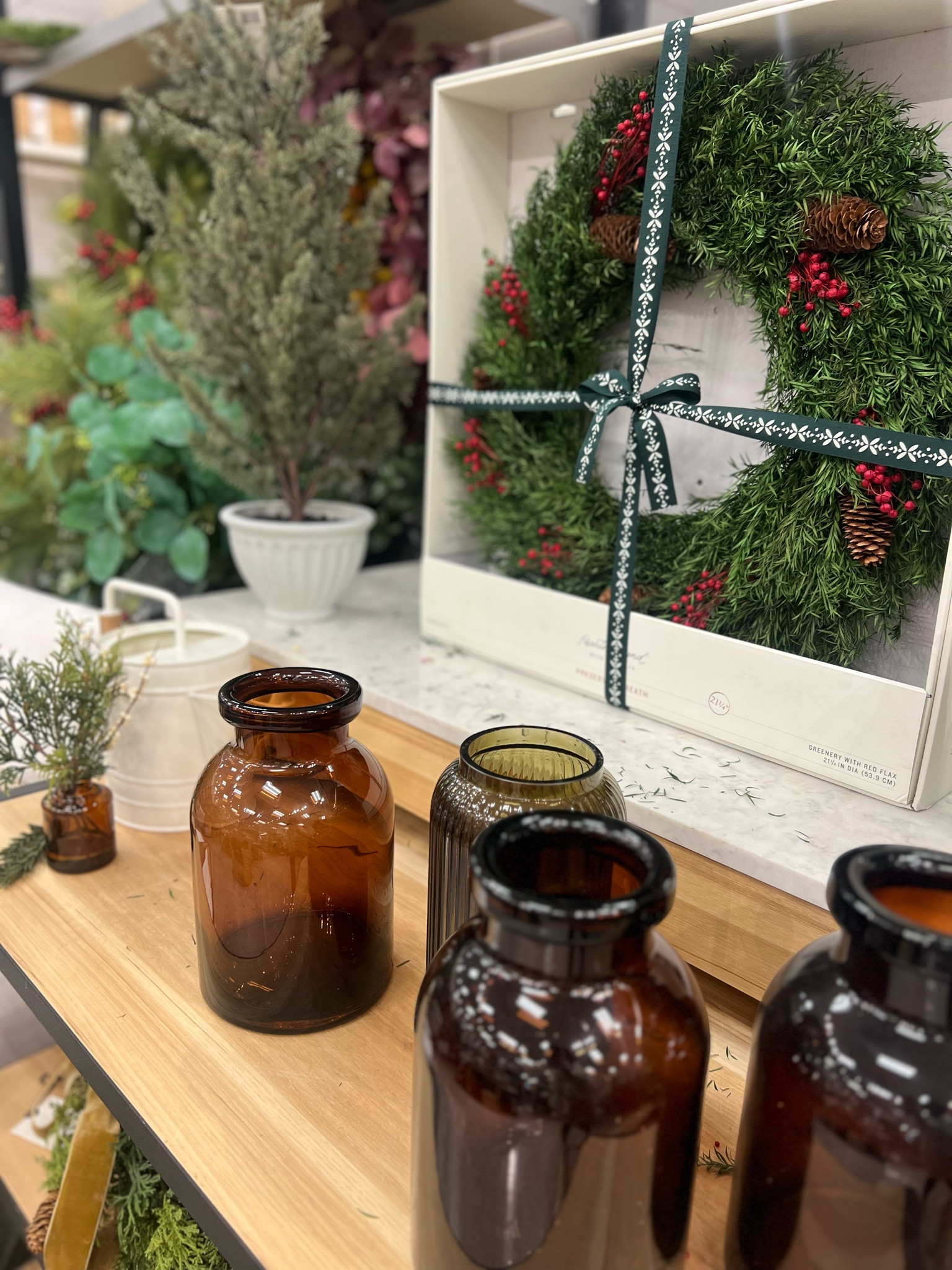 Christmas pretties at Target ❤️

#LTKHoliday #LTKFindsUnder50 #LTKHome