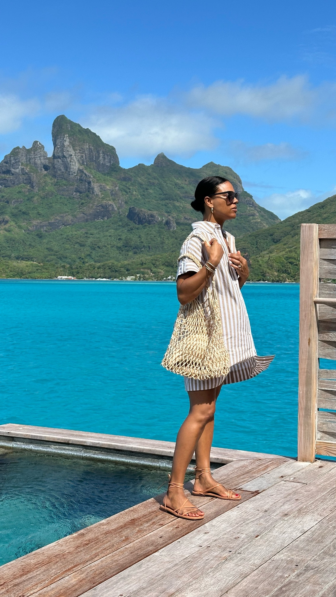 Love this collared button up mini shirt dress & it’s on sale! Get 25% off at Madewell with code LONGWEEKEND. Also on sale at Nordstrom! This dress is so versatile - great for hot summer days or even as a coverup to the beach. 

#LTKSaleAlert #LTKOver40 #LTKStyleTip