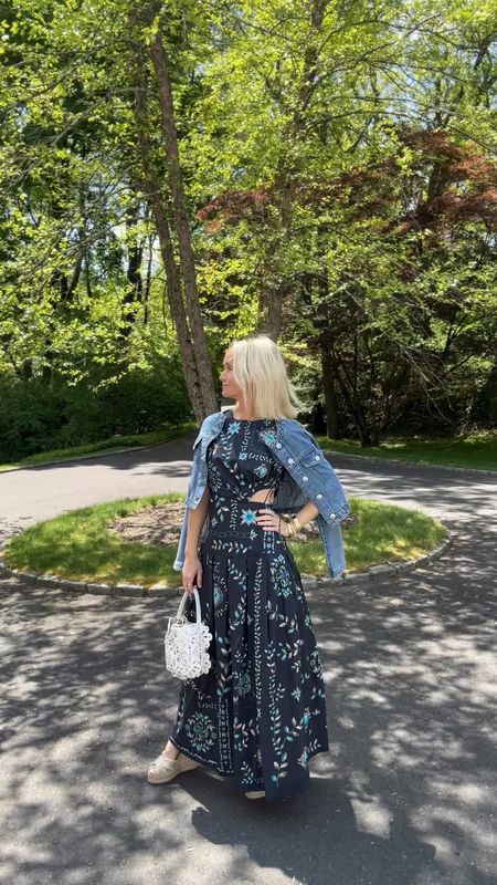 This dress from @saks with it’s subtle cutout and beautiful turquoise pattern are what summer dreams are made of 🩵 Linking it and the rest of my outfit, along with a ton more summer finds in stories and on my @shop.ltk page! #saks #sakspartner 
