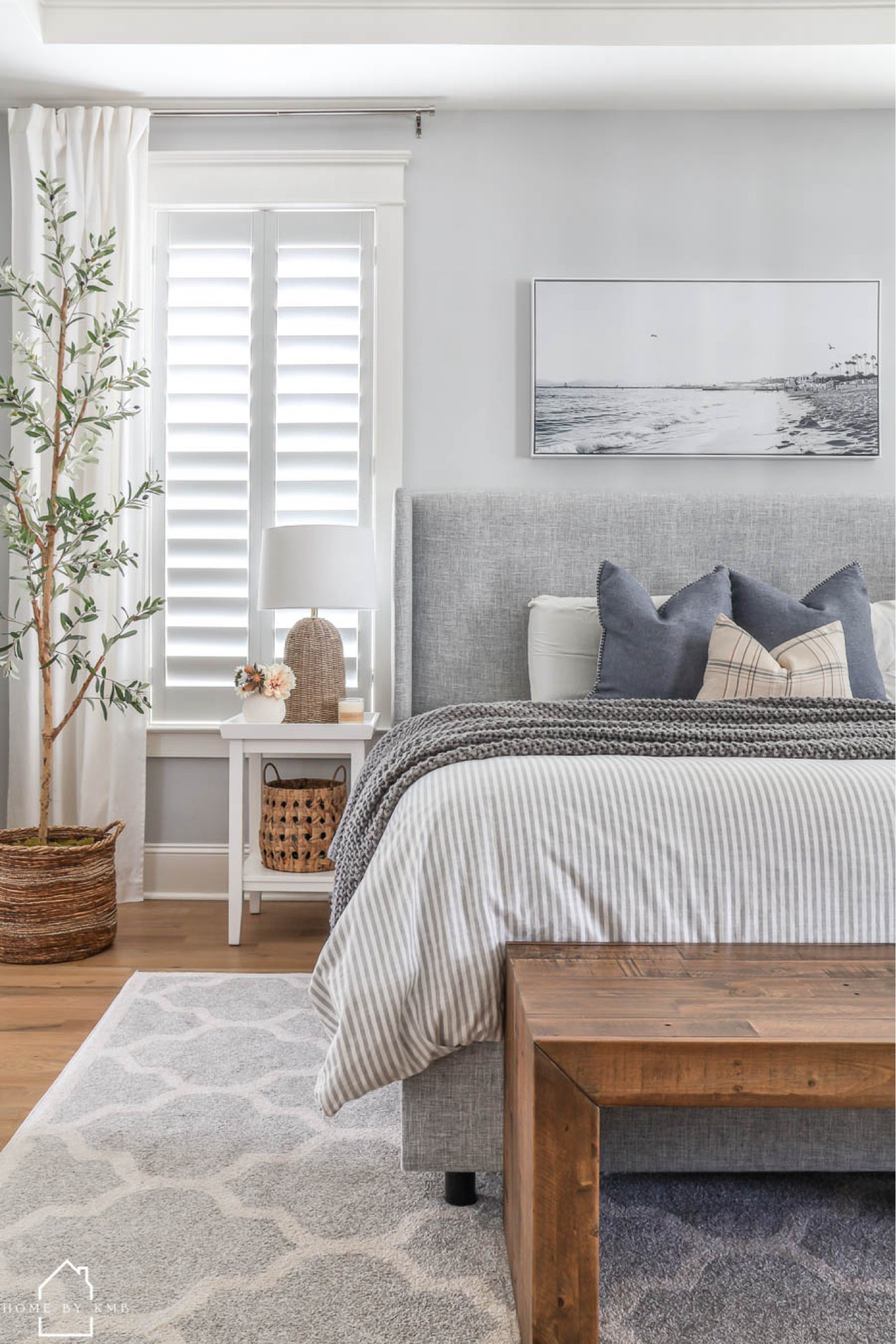 Fall Friday 🍂
•
•
•
#homebykmb #bedrooms #bedroomdecor #bedroomideas #bedroomstyling #bedroominspiration #bedroominspo #bedroomdecoration #bedroomdecorideas #bedroomdesigns #bedroomdesignideas #masterbedroom #homedecoration #homedecorating #homedecorinspo #homedecorideas #falldecoration #falldecorations #falldecoratingideas #falldecorideas #falldecor #coastalfarmhouse #moderncoastal #wayfairathome #targetstyle

#LTKSeasonal #LTKHome