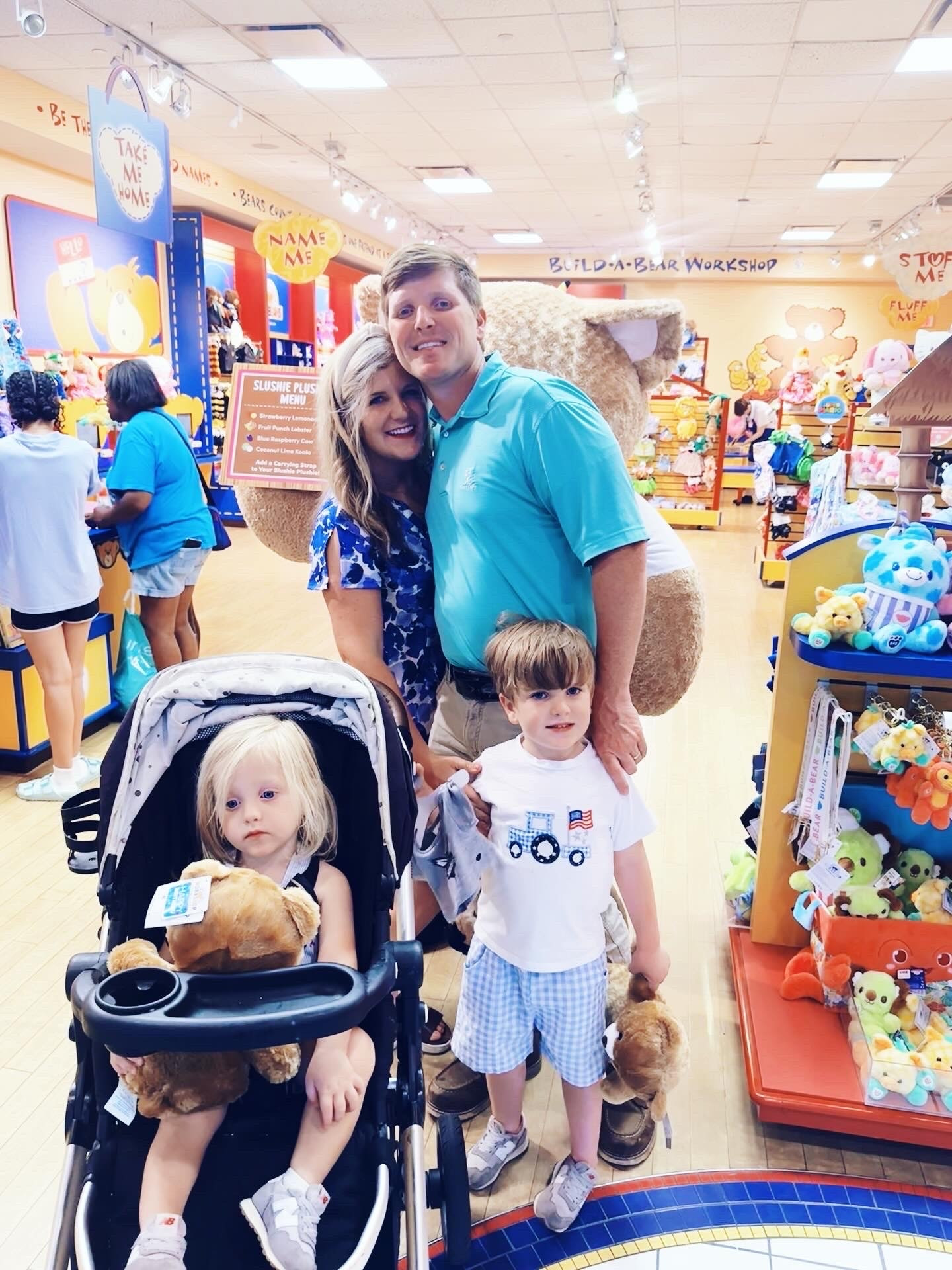 Friday funday 🌟 at @buildabear 🛠️ for our birthday 🎂 month cuties’ 👶🏼👶🏼 favorite tradition 🫶🏽 - making our annual birthday bears ofcourse!!! 🧸🩵🧸 Oh how we love making birthdays 🎈oh so magical 🪄 and special for our little teddy bear 🐻 brother besties 🥰 - what a joy 🤩 it is being their parents and experiencing it all through their little eyes!! 💙💙 #buildabearworkshop #birthdaybears #buildabearbirthdaybears #birthdaytraditions #birthdaybeartradition