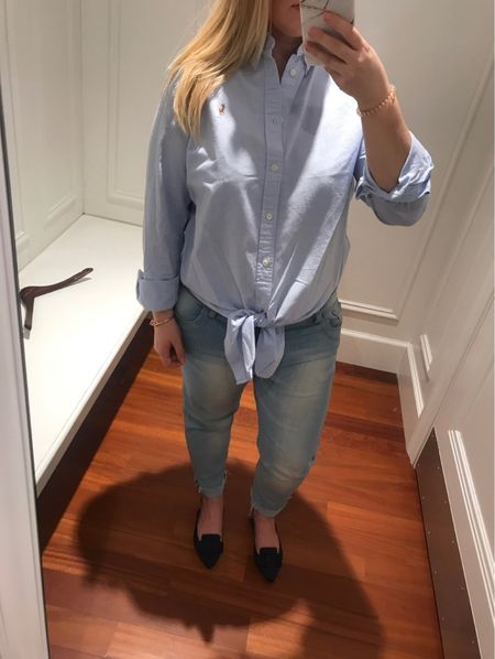 You can never go wrong with a classic Oxford Shirt from Ralph Lauren. ✨🙌🏼 #oxfordshirt #blouse #ralphlauren


#LTKmidsize #LTKworkwear #LTKstyletip