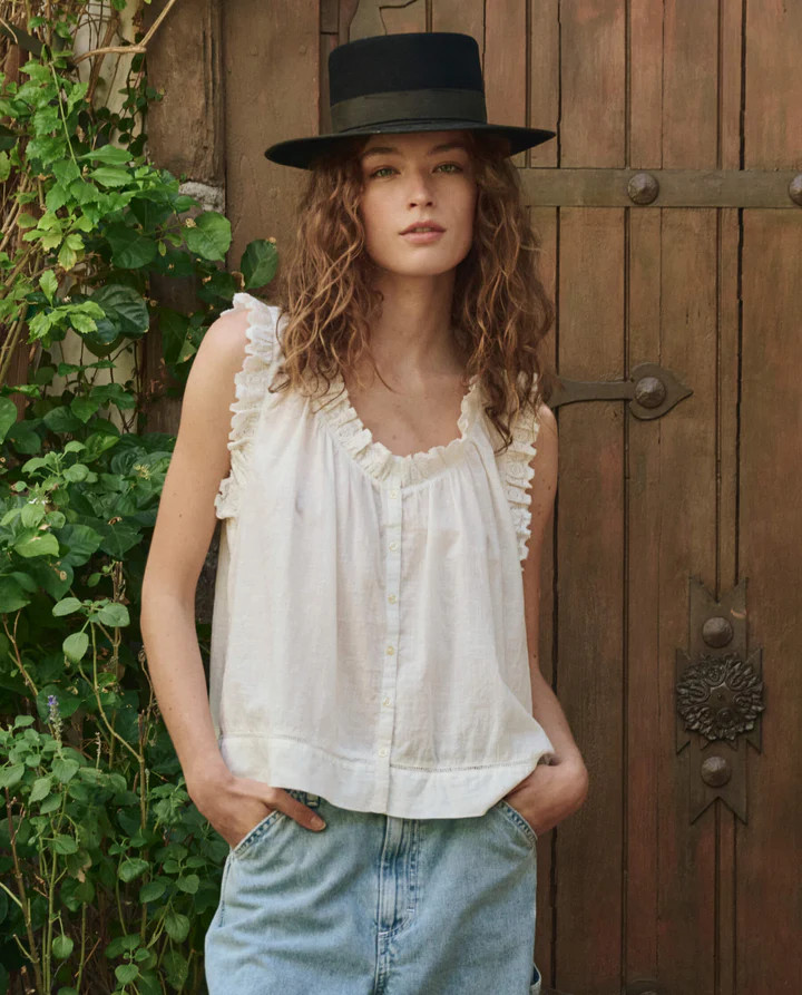 The Vignette Top. -- Pale Blue | THE GREAT.