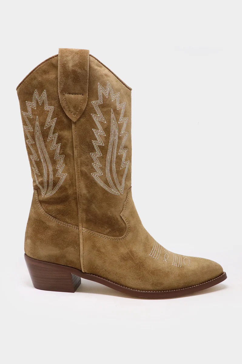 Camilla Cowboy Boots | Camel | Aspiga
