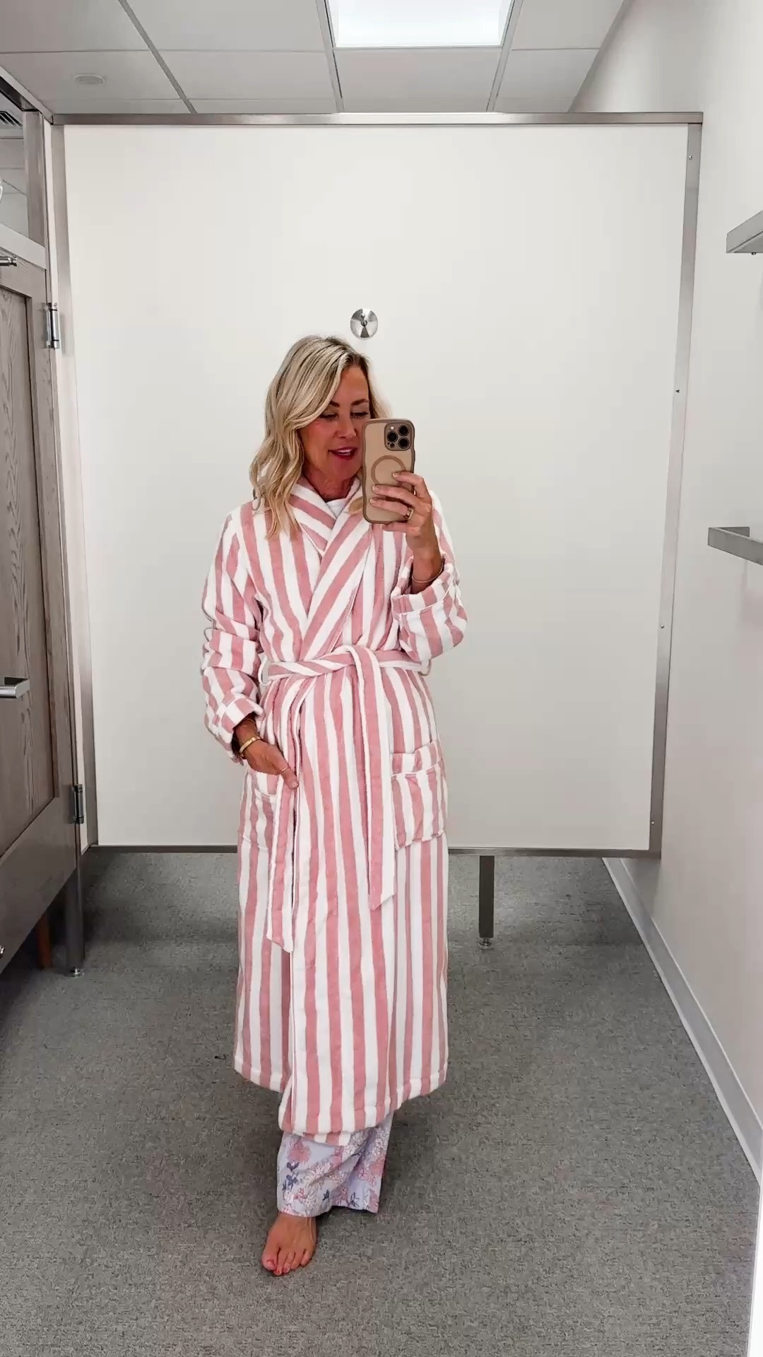 This one is for my girly who love along cozy robe 

Size small ￼

#LTKOver40 #LTKSaleAlert
