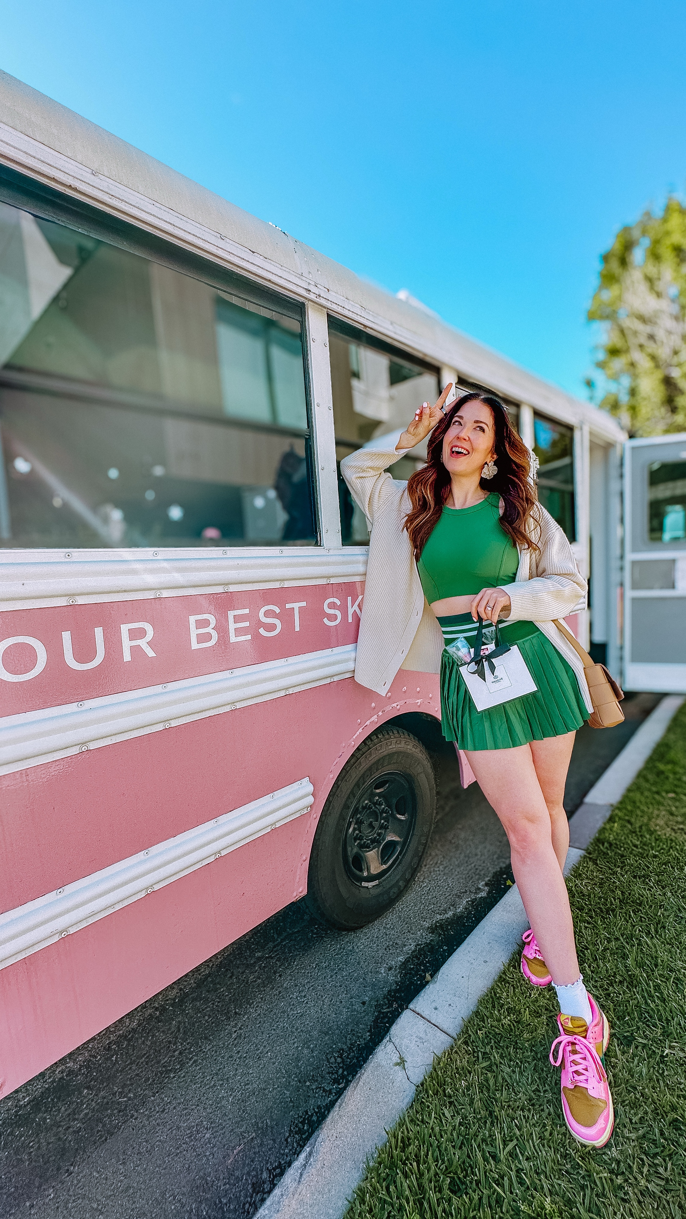 Had so much fun starting my day with @odacite! I’ve seriously had their new SPF color balm on repeat since I snagged a couple off their adorable bus. Absolutely love the gorgeous glow it gives and that it has spf 50 built into it with protection against UVA and UVB rays. And, it works so well with their amazing tinted sunscreen…IYKYK!! #odacite #cleanbeauty #cleanbeautyproducts #beautylovers #losangeleslife #losangelesblogger #minivlogs #dayinthelifevlog