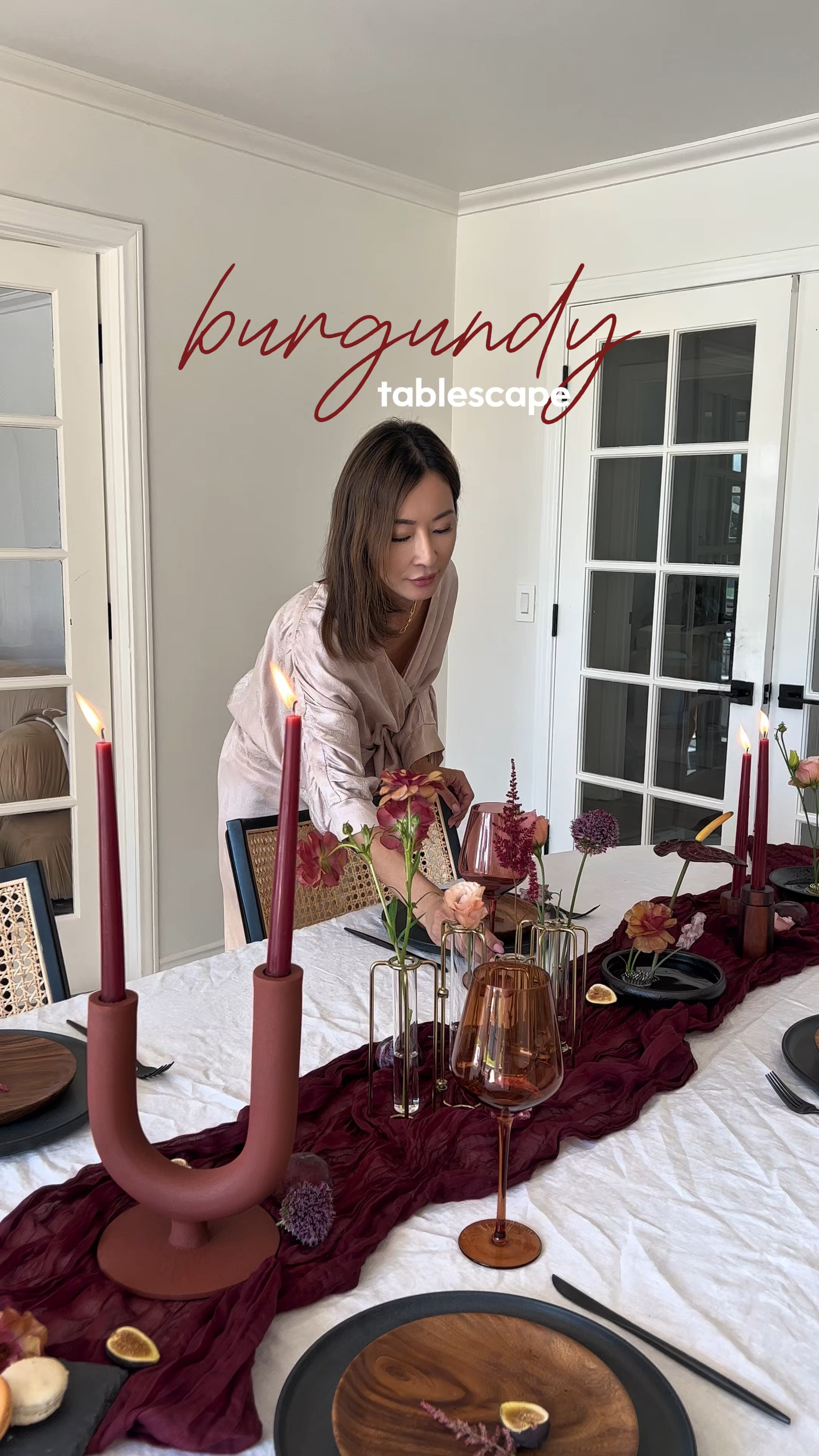 Burgundy holiday tablescape 


#LTKHoliday #LTKSaleAlert #LTKSeasonal