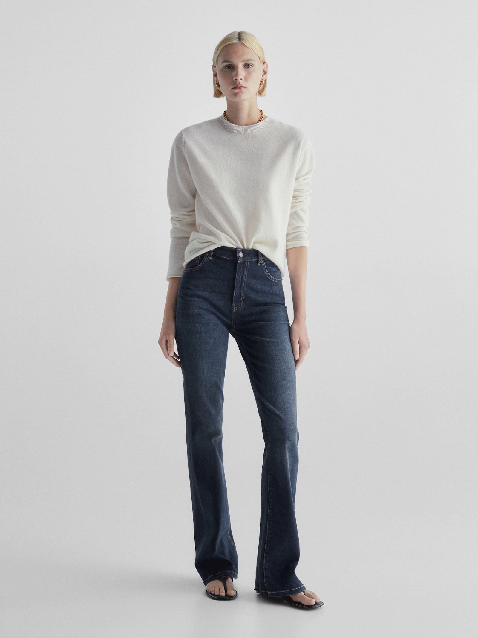 Skinny flare fit high-waist jeans | Massimo Dutti UK