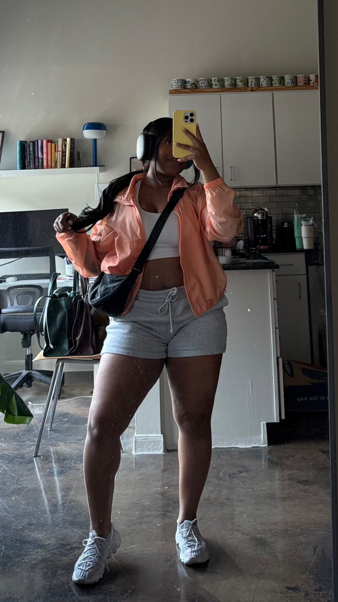 Workout jacket 

#LTKMidsize #LTKActive #LTKFindsUnder50