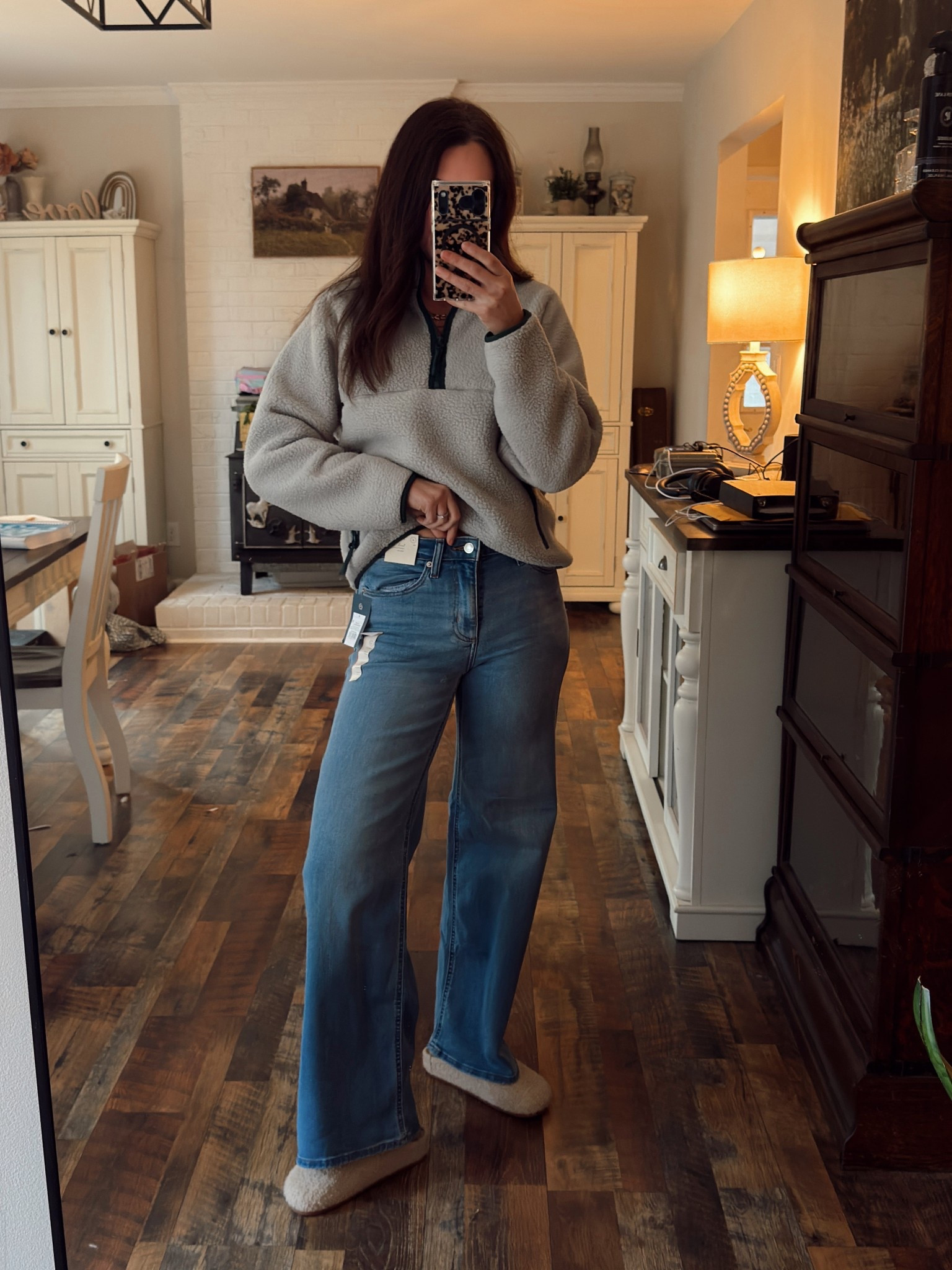 Target jeans are $28. I did a 4 but should have went for a size 6

#LTKSaleAlert #LTKootd