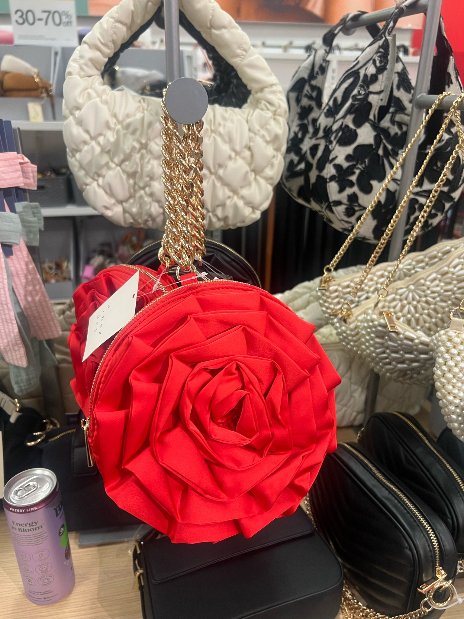 Super cute red rose wristlet. Perfect for your V-Day look. 💋#Purse #VDay #Accessories 

#LTKItBag #LTKStyleTip #LTKMostLoved