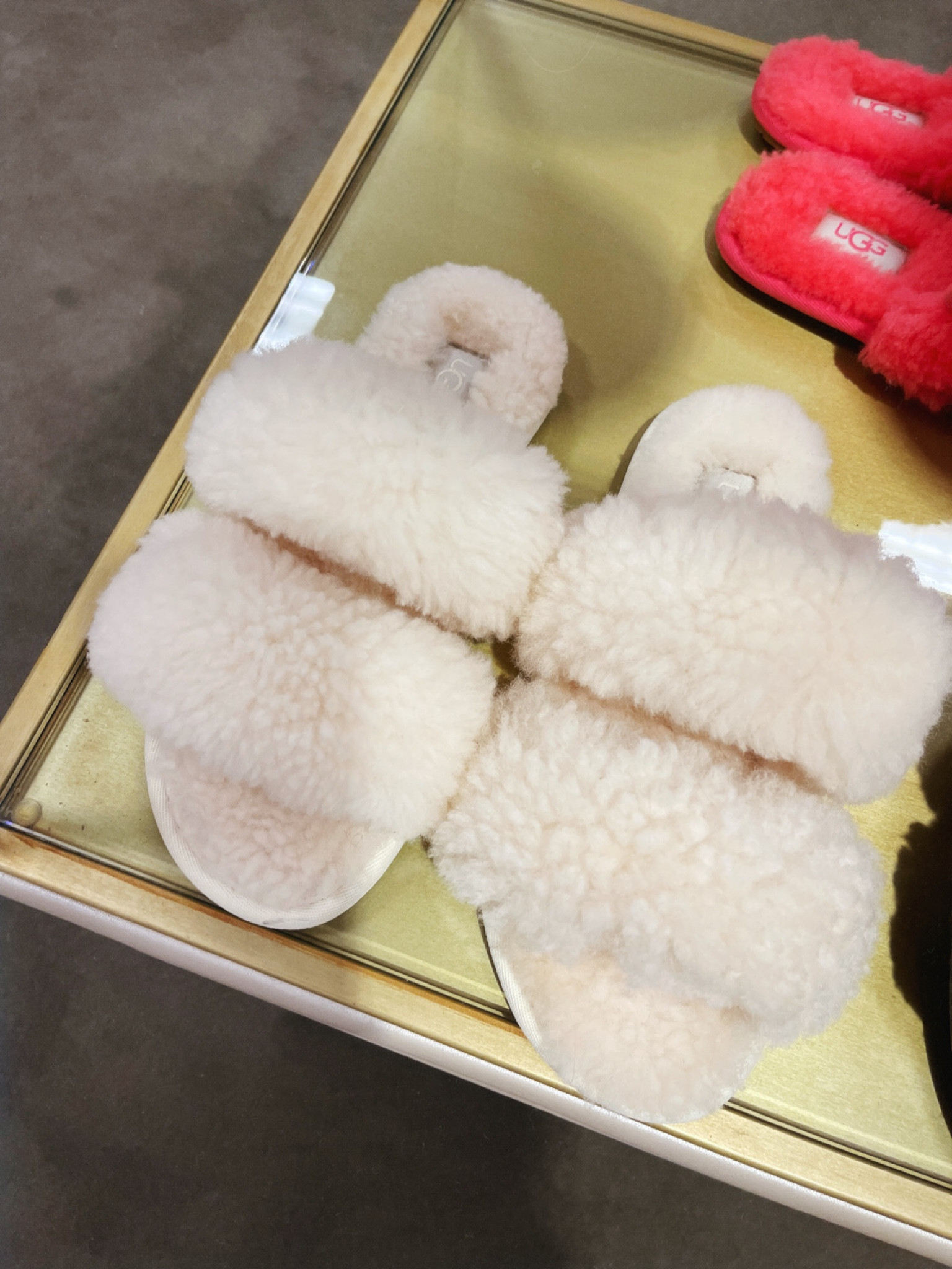 Ugg slippers from the Nordstrom anniversary sale. Comes in a bunch of colors.

Cellajaneblog 