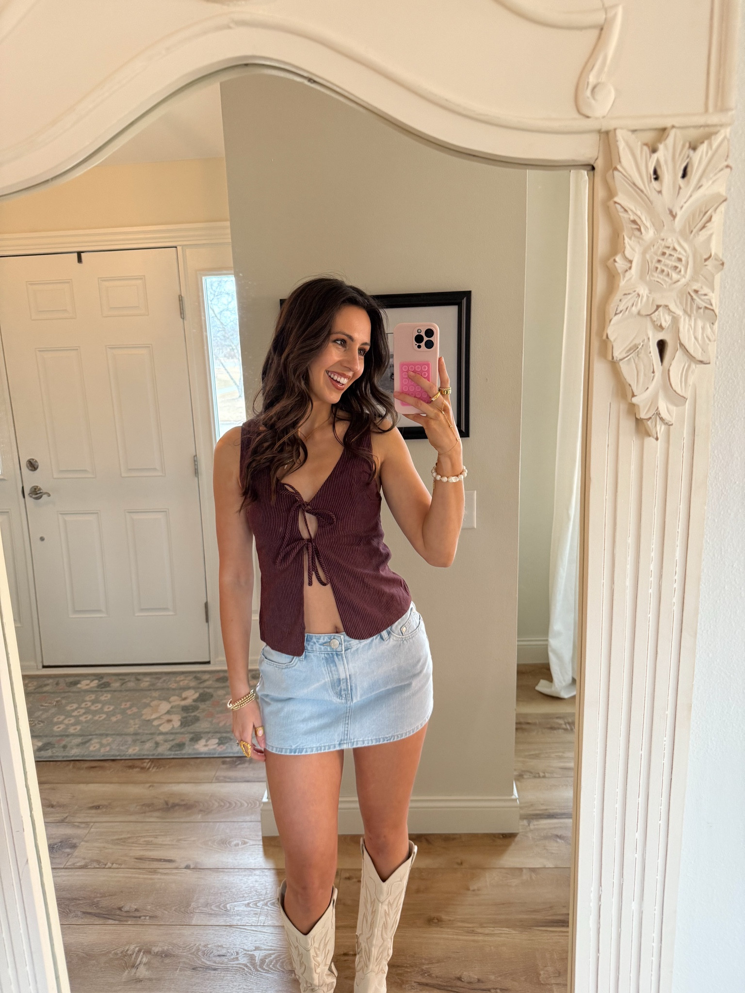 code HOLIDAYERA at city beach!

summer outfit, cowgirl boots outfit, cowgirl boots, city beach Australia, denim skirt, denim skirt outfit

#LTKShoeCrush #LTKFindsUnder50 #LTKStyleTip