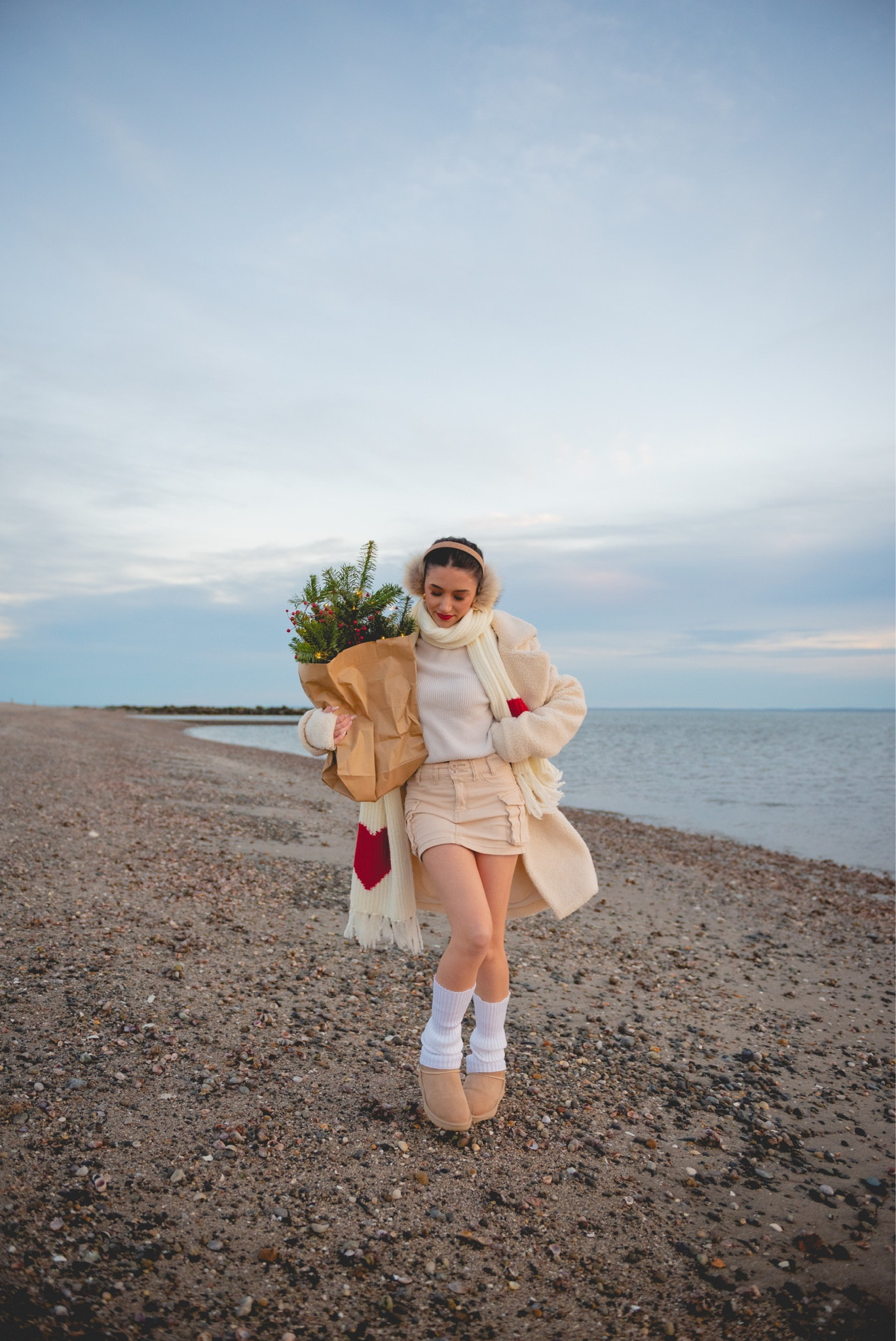 mini skirts in the winter >>>

#LTKstyletip #LTKfit #LTKSeasonal