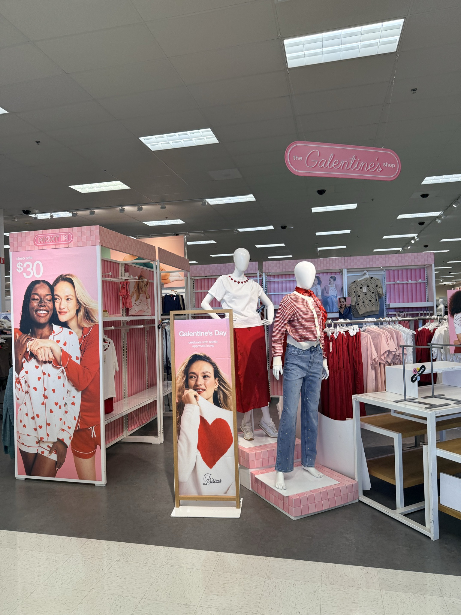 Super cute Valentine’s Day outfits from Target 💘
From cozy knits to pretty pink details, these pieces are perfect for date nights, errands, and everyday cute moments.
I linked all my Target Valentine’s Day finds on LTK.

#TargetFinds #ValentinesDayOutfits #ValentinesStyle #TargetStyle #CuteOutfits #LTKfinds #LTKfashion #LTKsale #ShoppingWithPriiincesss #AtlantaCreator #AtlantaContentCreators

#LTKootd #LTKValentine #LTKSeasonal