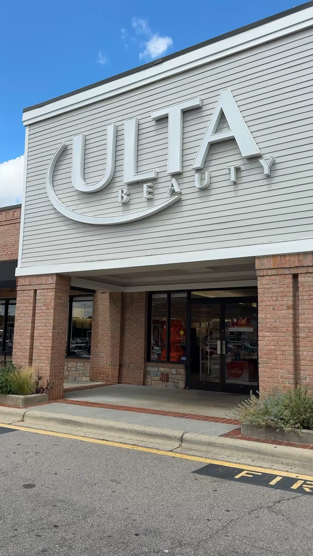 It’s time to stock up on jumbo shampoos and conditioners at @ultabeauty during their 40% off promo during the Big Summer Beauty Sale right now! I linked my favorites here! #ad  #ulta  #ultabeauty
