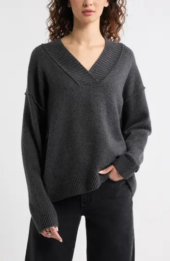 Treasure & Bond Slouchy V-Neck Sweater in Grey Dark Charcoal Heather at Nordstrom Rack, Size Small | Nordstrom Rack