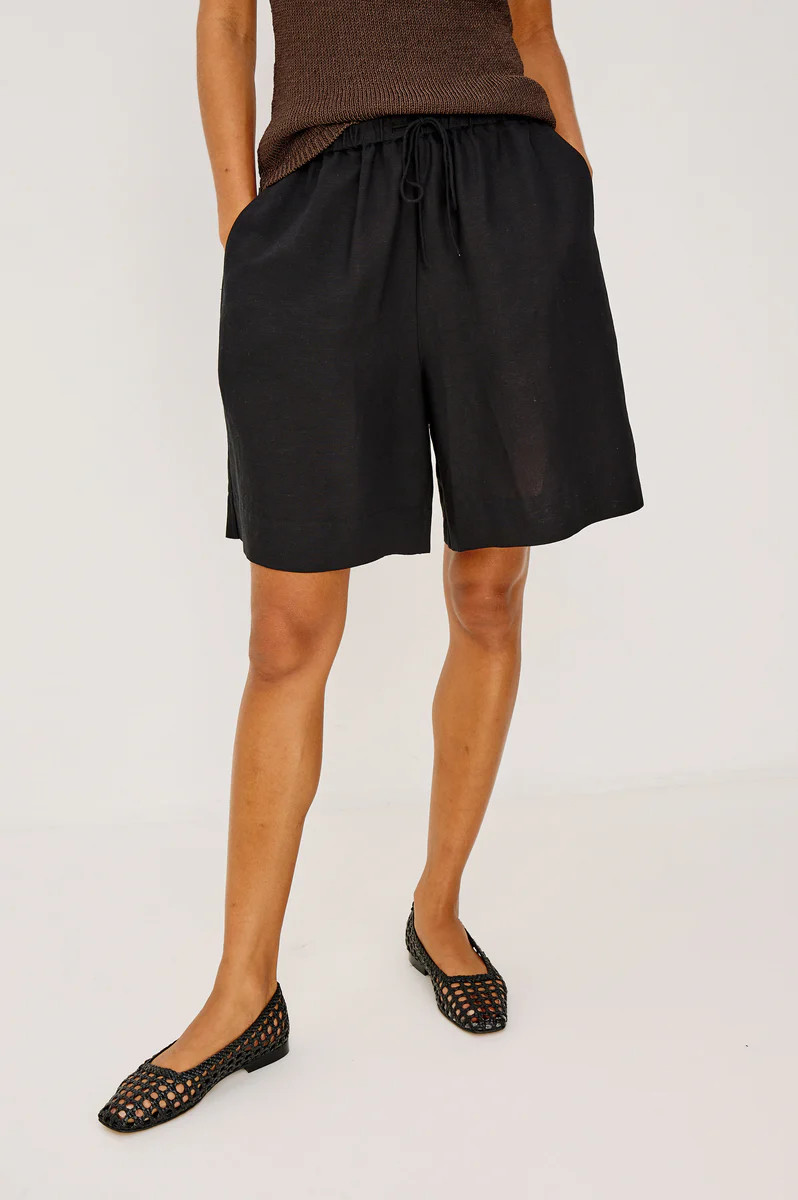 MCGUIRE SHORT - BLACK | Rails