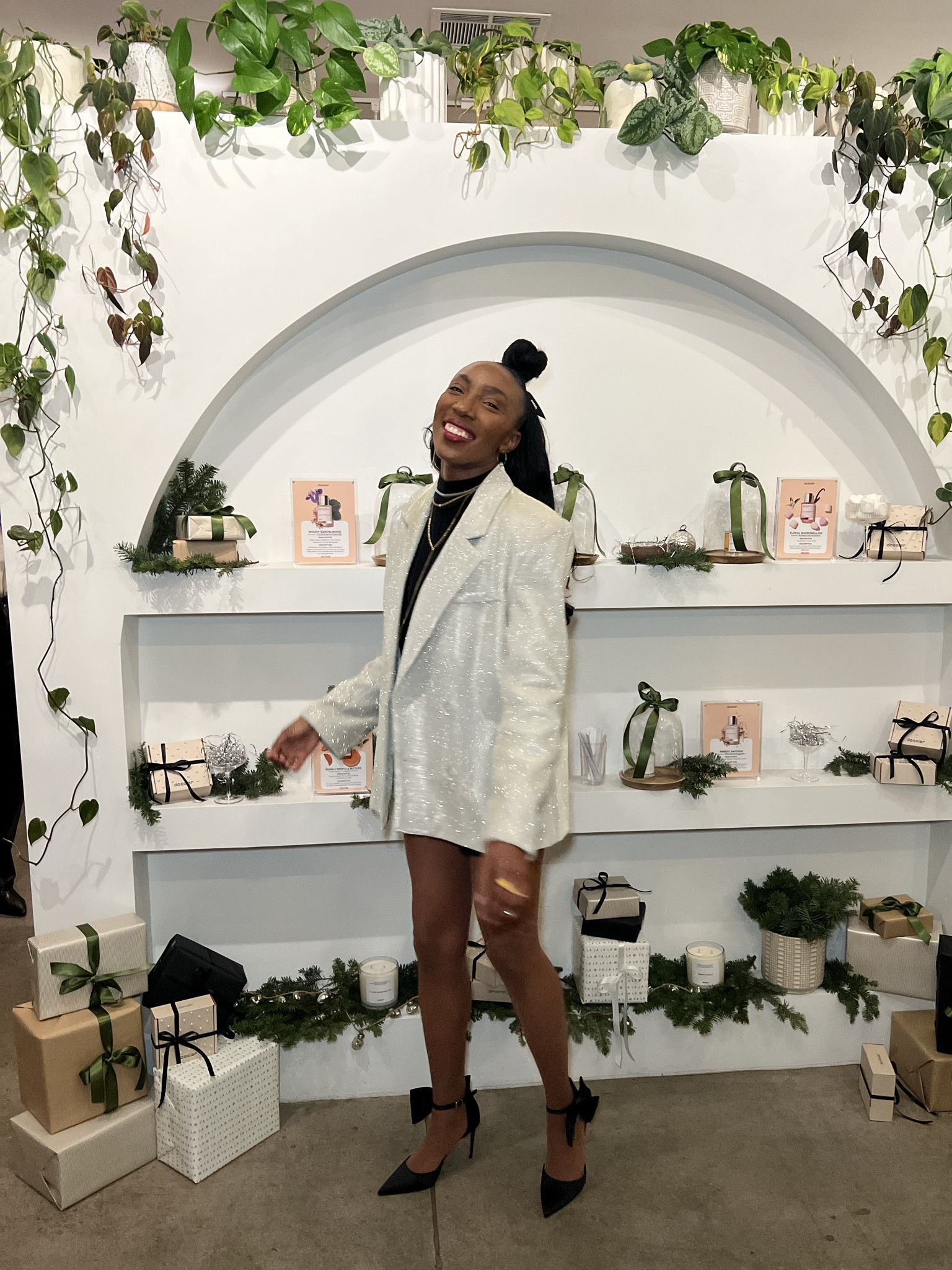 Sparkle in style 
Blazer: SLA the Label 
Similars will be linked below

#LTKSeasonal #LTKstyletip