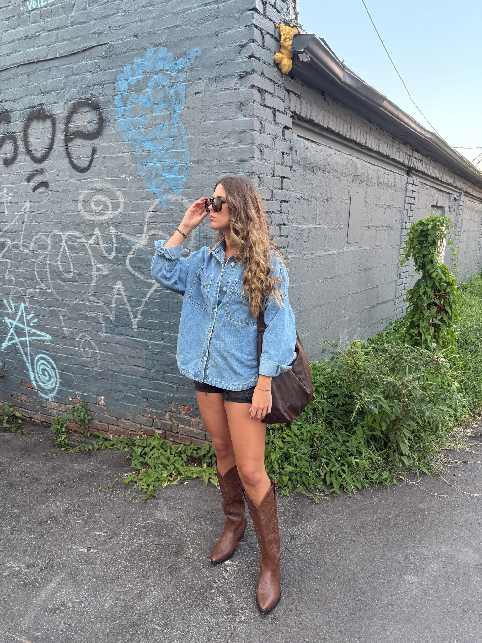 Casual Nashville outfit — country music concert outfit 

#LTKStyleTip #LTKFallSale #LTKSaleAlert