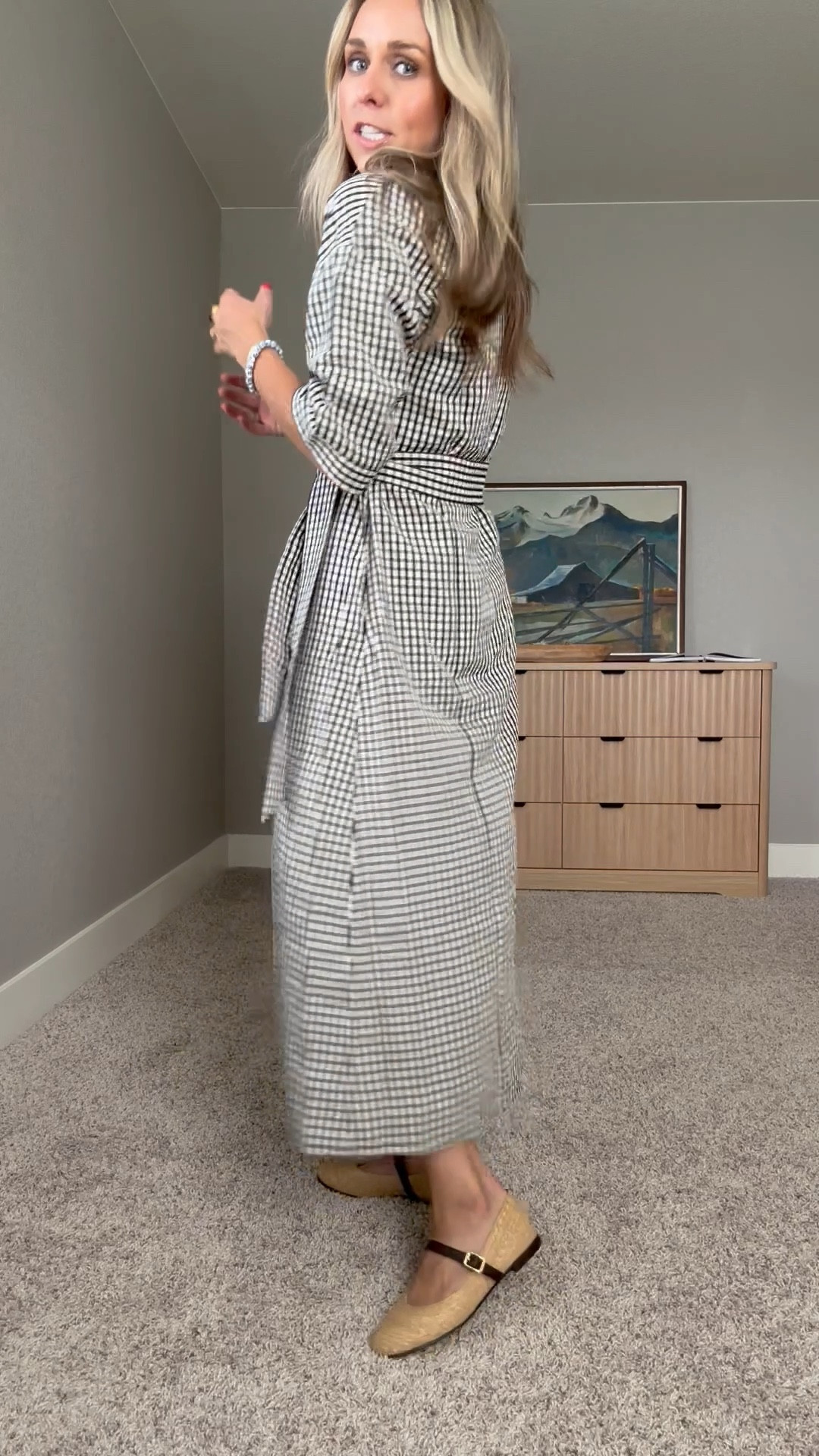 I found you thr CUTEST teacher/work outfit.  This dress is soooo cute and comfortable. True to size. 

#LTKSeasonal #LTKFindsUnder50 #LTKWorkwear