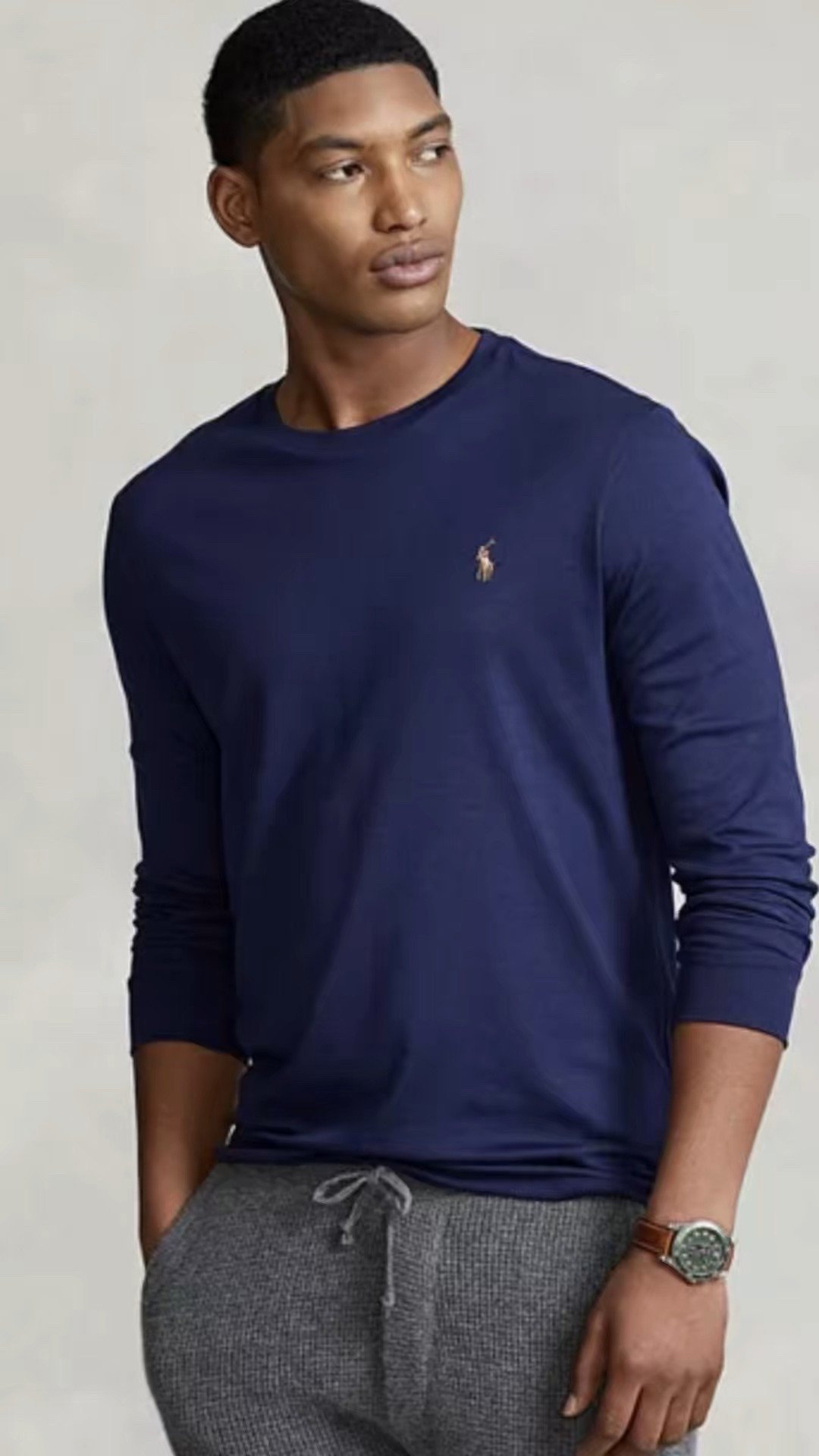 Slim Fit Long Sleeve Tee
Layer under sweater or wear alone  
Sale
Polo Ralph Lauren 

#LTKGiftGuide #LTKSaleAlert #LTKMens