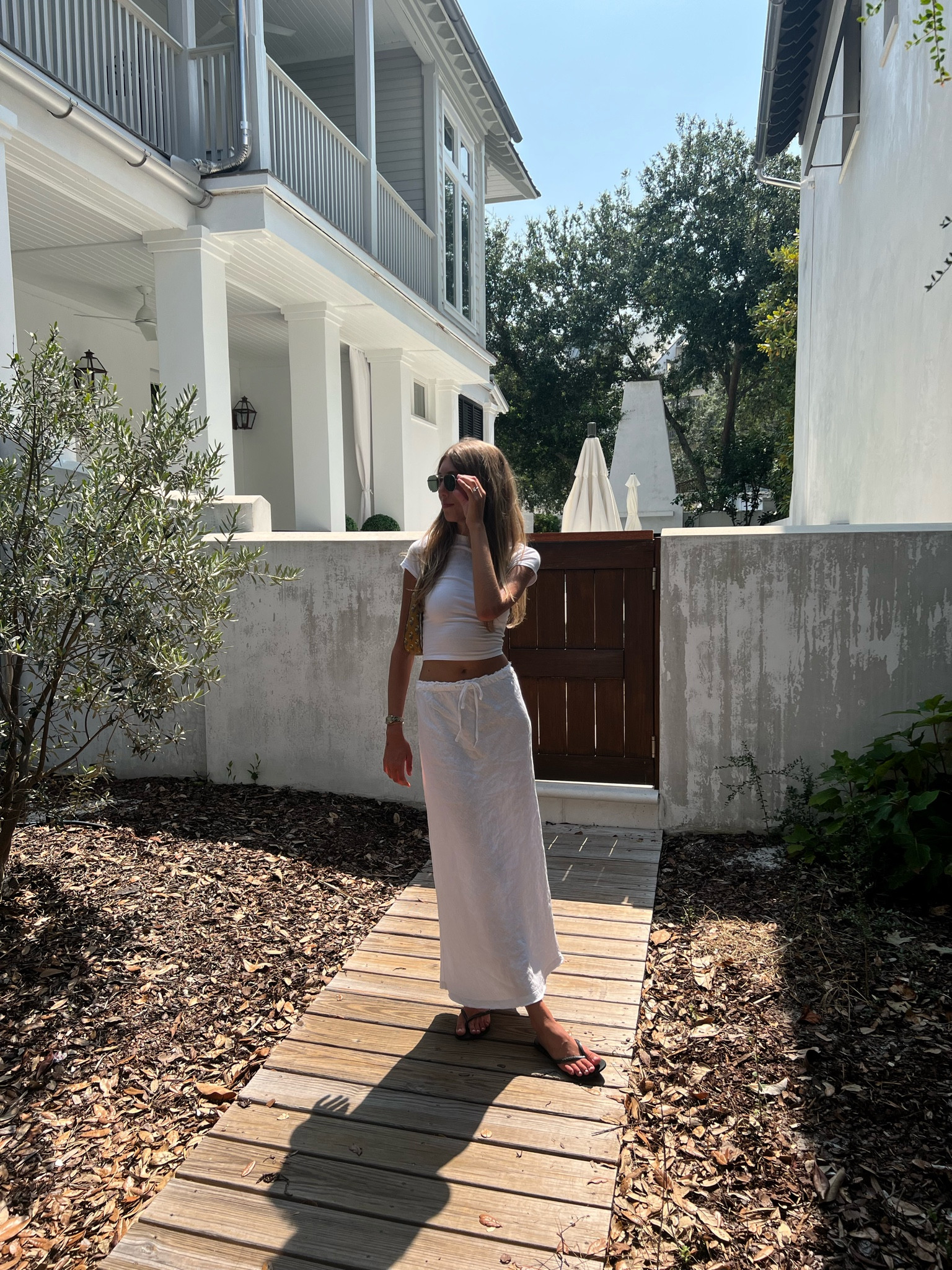 Linen + a baby tee. My go to beach look

#LTKunder50 #LTKFind #LTKstyletip