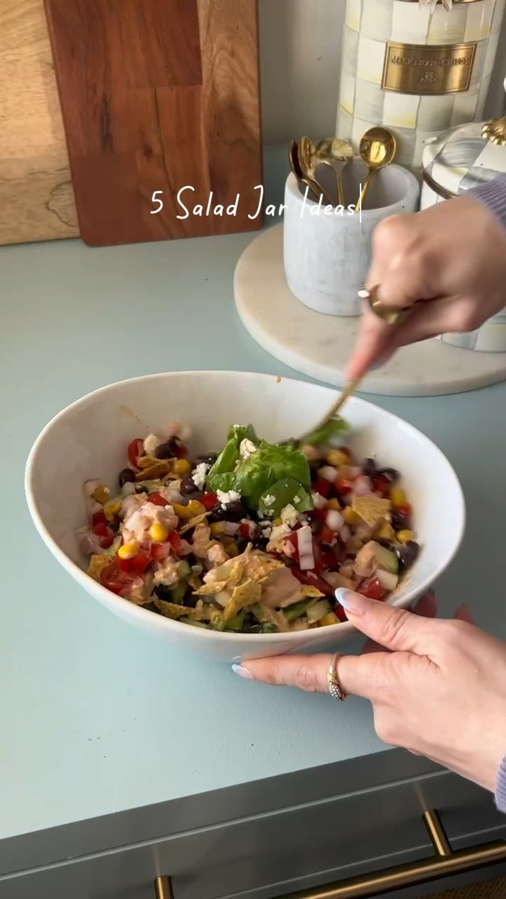 5 salad jar recipes

Salad jars, salad jar ideas, salad jar, salad recipes, recipes, salads, lunch, lunch recipes, lunch time, lunch ideas, healthy lunch ideas, meal prepping, meal prep ideas, meal prep lunch, meal prep salad, kitchen gadgets, cooking gadgets, amazon gadgets, food gadgets, food, healthy meals

#LTKSeasonal #LTKFindsUnder50 #LTKHome