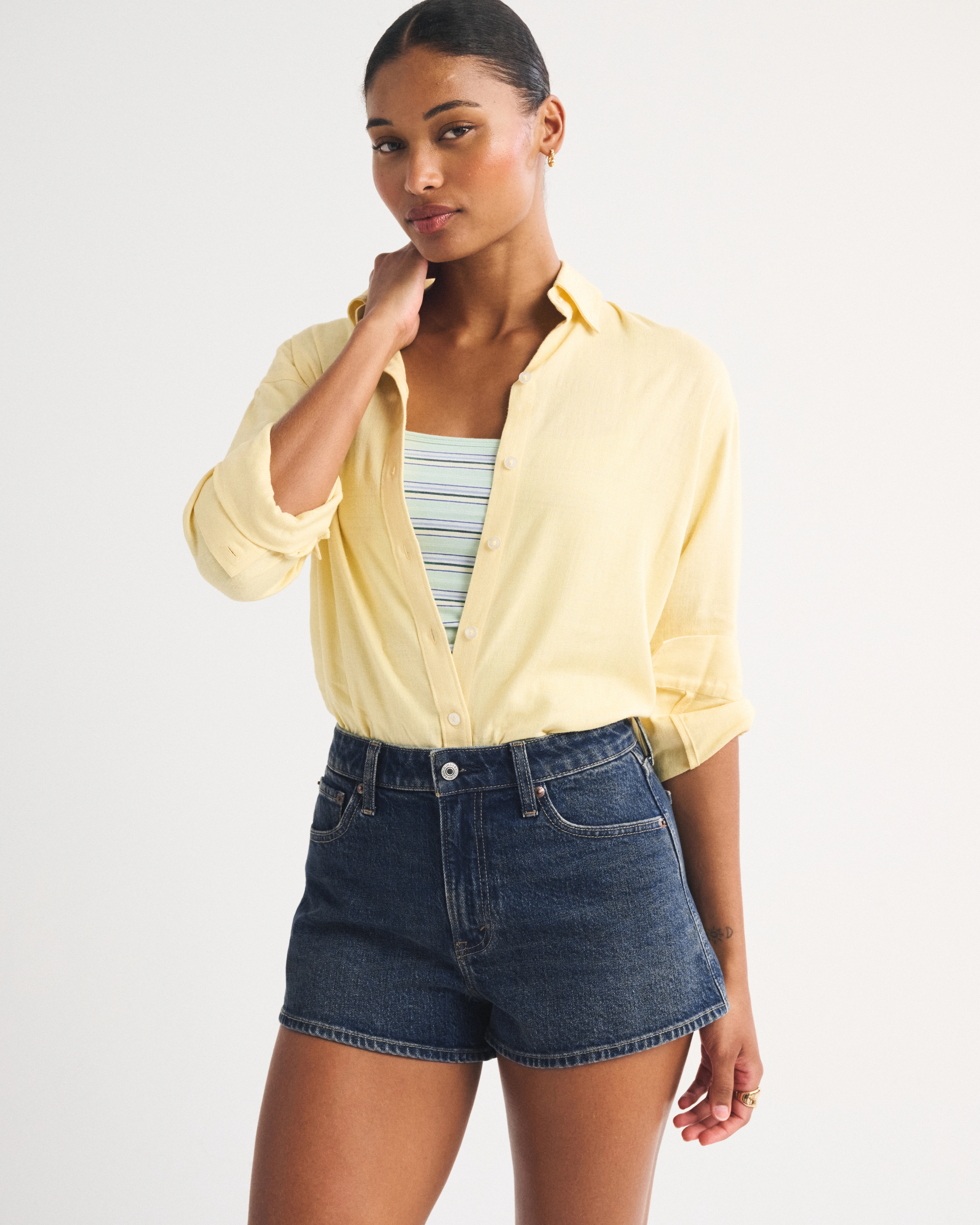 Curve Love High Rise Denim Micro Short | Abercrombie & Fitch (US)