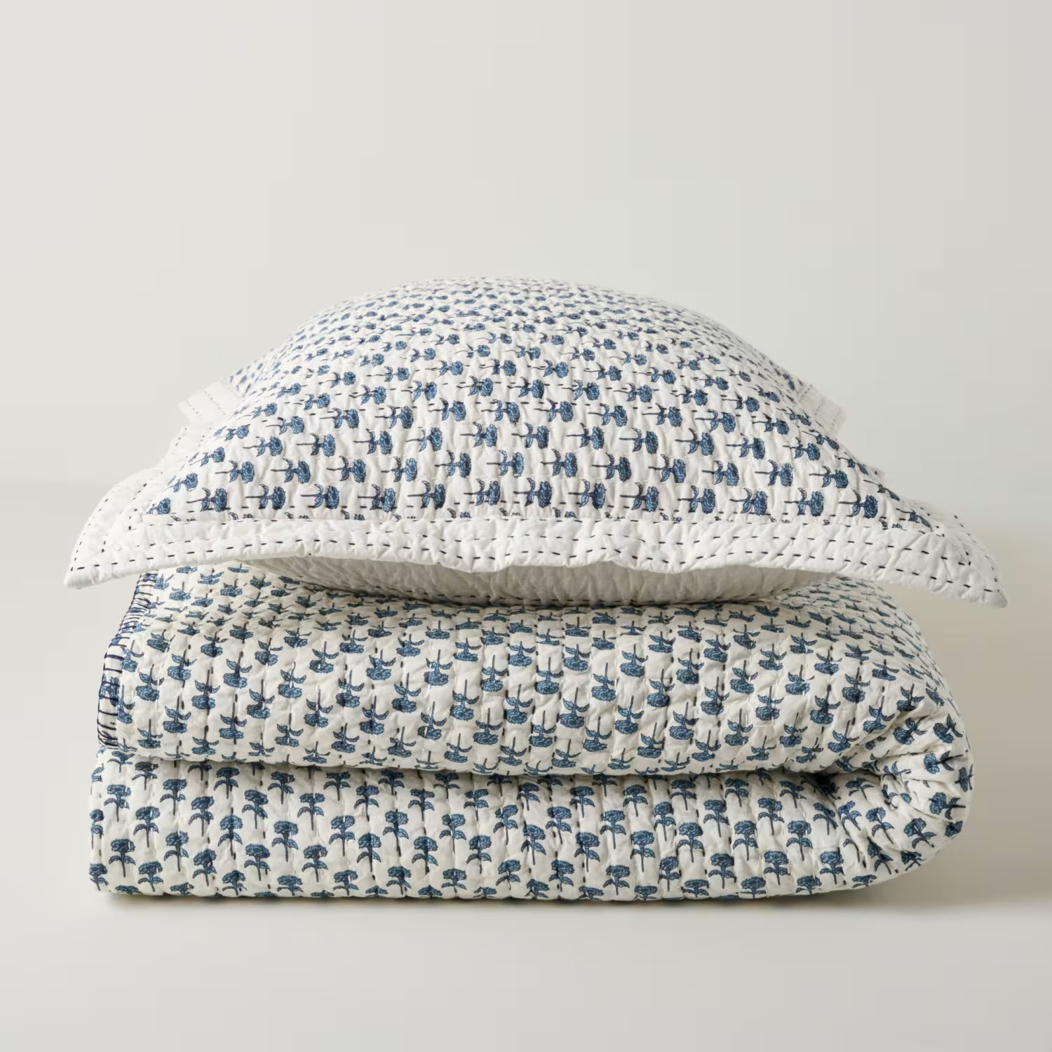 Lilianne Floral Printed Quilt | Magnolia