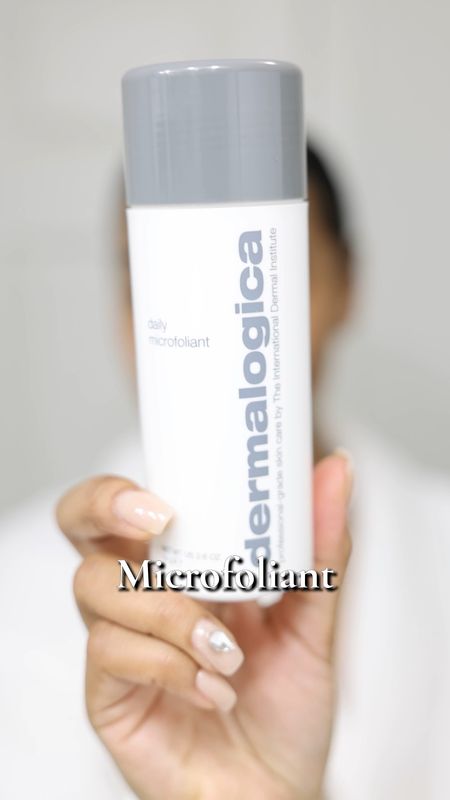 Obsessed with the Dermalogica Daily Microfoliant Refillable Exfoliator! It's a must-have for smooth, glowing skin. #Dermalogica #SkincareRoutine #ExfoliationGoals

#LTKBeauty #LTKVideo #LTKGiftGuide