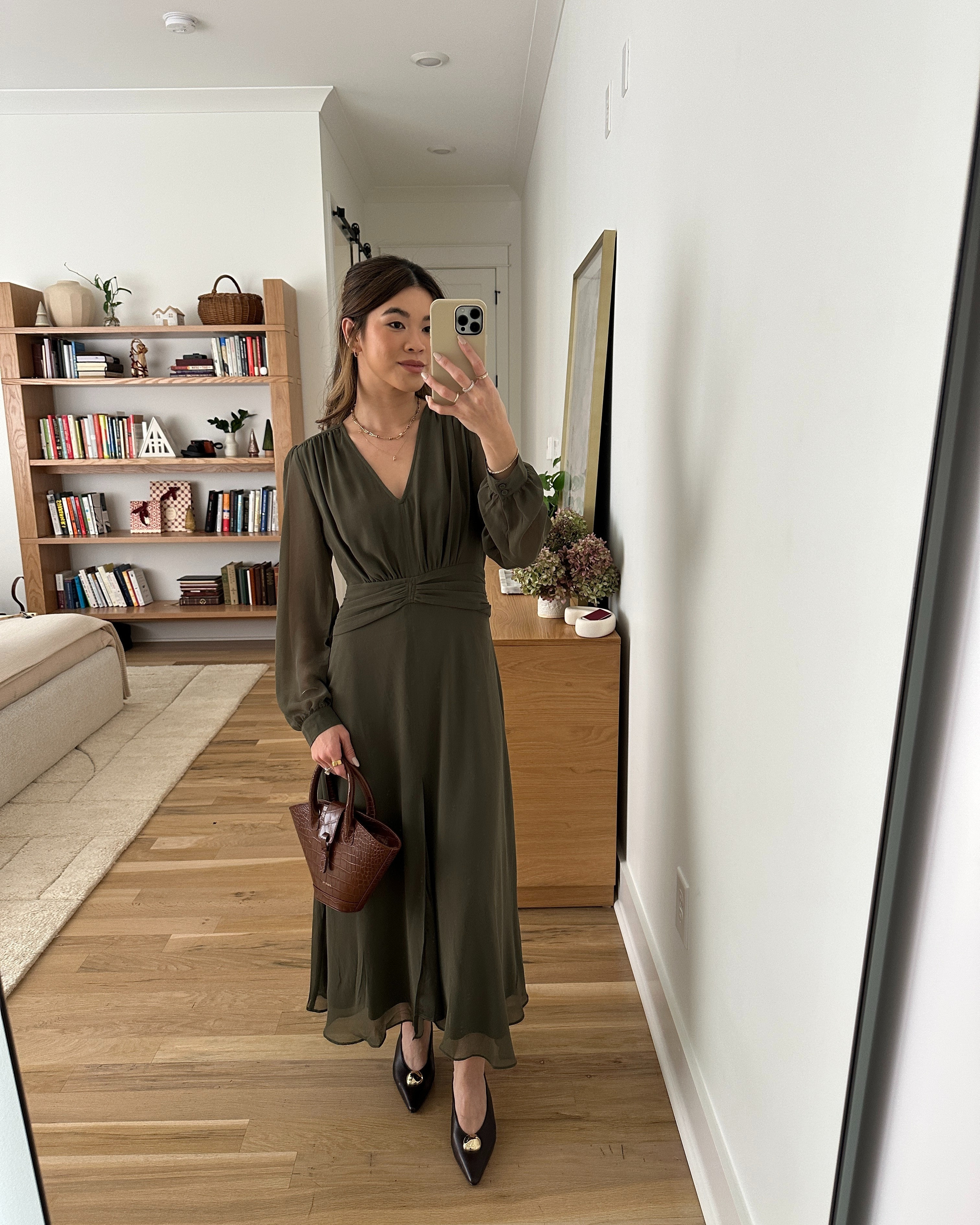 Wearing size 0 in the dress!

petite fashion, get dressed with me, outfit inspiration, ootd, nashville outfit, Nashville influencer, petite style, vacation style, mom style, petite dress, winter dress, winter outfit, winter outfit inpso, winter outfit idea, winter style, heels, holiday heels, kitten heels, dress, holiday dress,  

 

#LTKHoliday #LTKSeasonal #LTKPetite