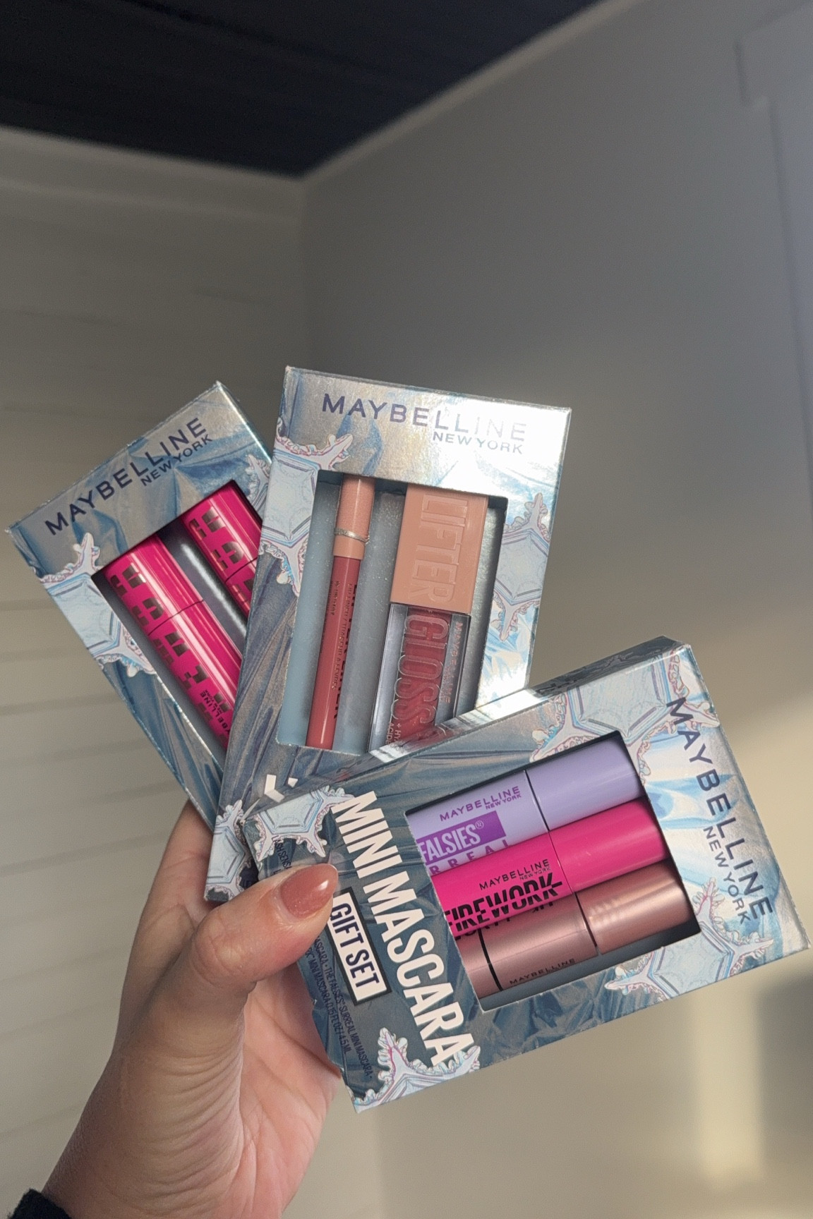 #AD Need the perfect gift idea? Check your @target for these CUTE @maybelline gift sets. Perfect
for any of the makeup lovers in your life! #MaybellinePartner #TargetPartner #Target https://liketk.it/51KVn @shop.ltk #liketkit