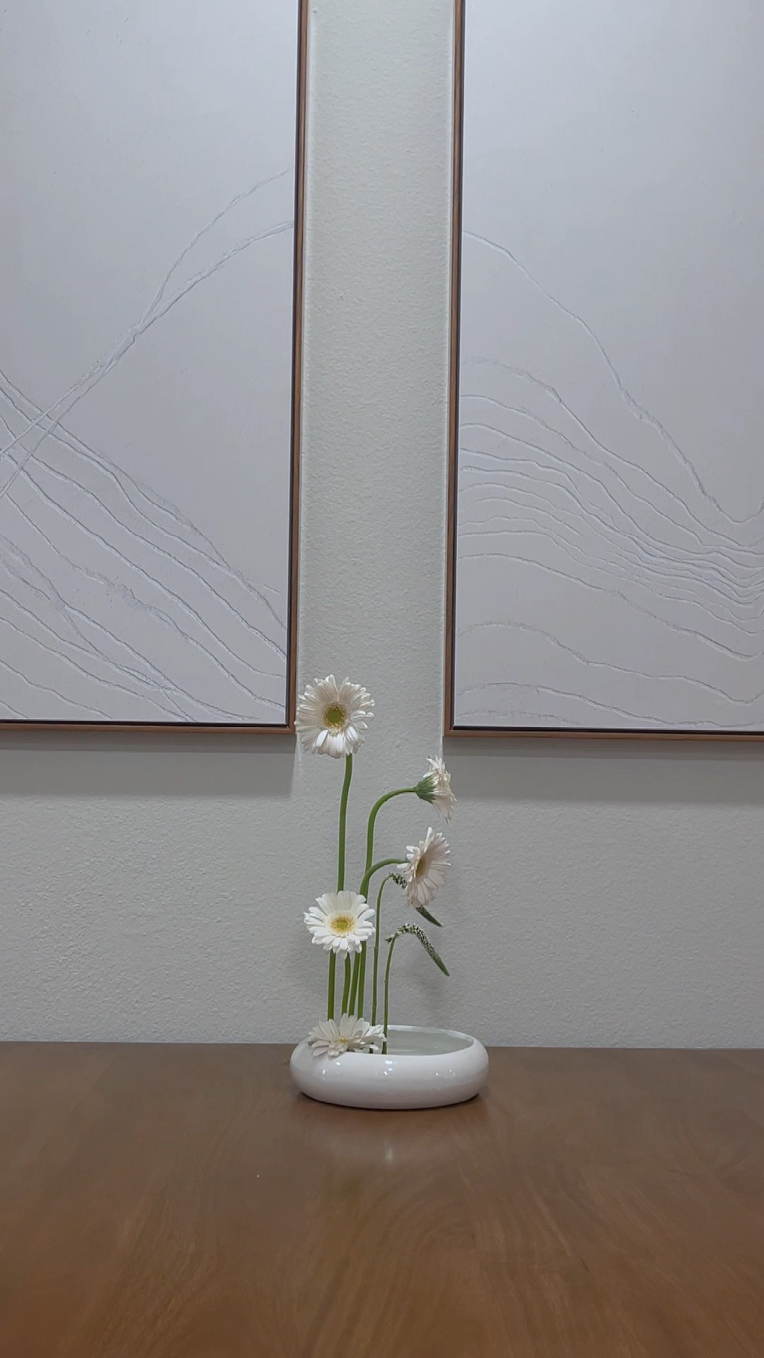 obviously still a newbie but ikebana is such a fun way to spice up your space! linked some flower frogs + vases ~

#LTKstyletip #LTKSeasonal #LTKhome