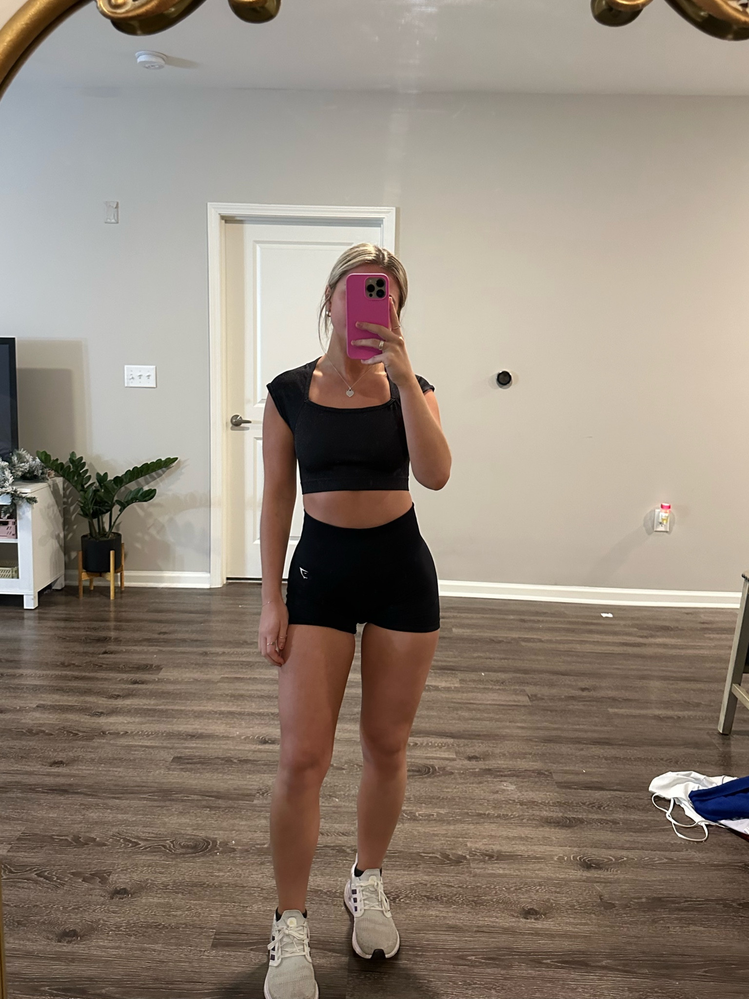 Top S
Bottoms S

#LTKfindsunder50 #LTKfitness #LTKstyletip