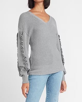 Ribbed Ruffle Sleeve V-Neck Sweater Gray Women's XS | Express