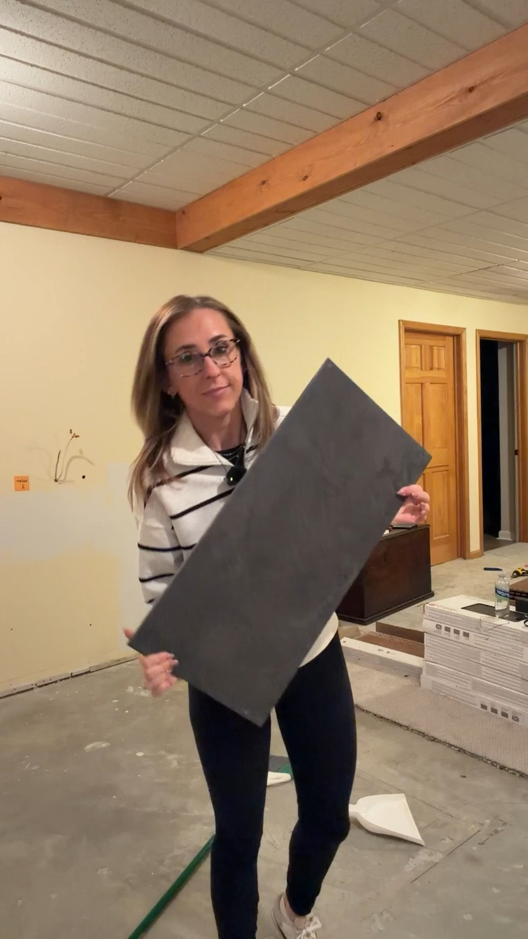 I chose this stunning large scale black tile from The Home Depot for the kitchenette area in the basement 😍 

This is my first time laying tile flooring so wish me luck!

DIY Projects | Tile Flooring | Basement

Come Stay Awhile, Amanda Vernaci