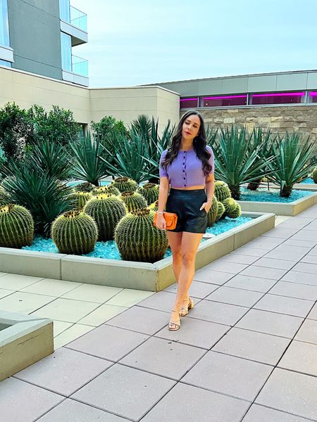 Comfy night out look. Colored Crop top sweater + black leather shorts + block heels + fun color clutch

Summer look. Night out. Girls night out.

#LTKstyletip #LTKFind #LTKfit