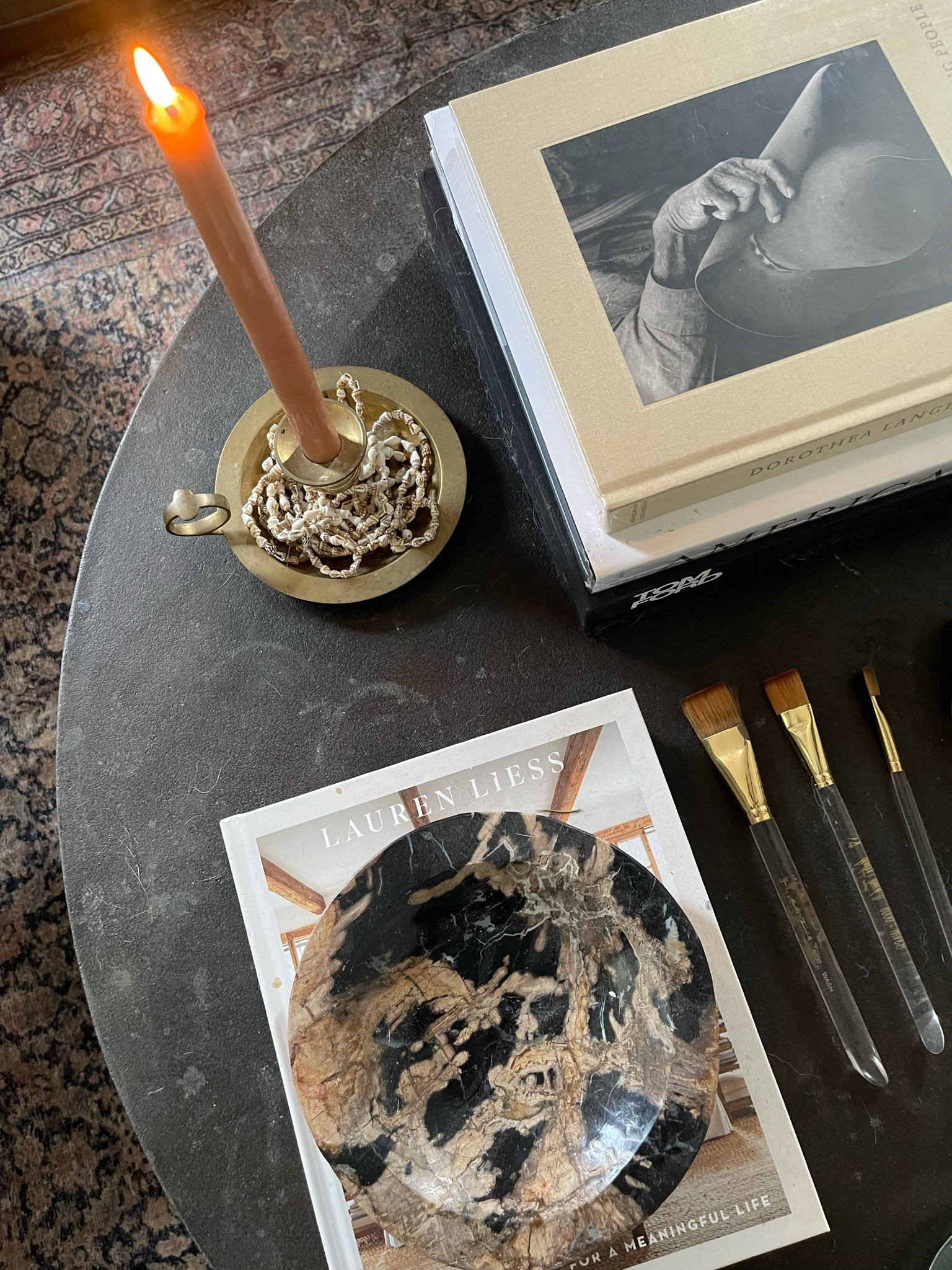 coffee table decor #cozy #coffeetablebooks

#LTKHome #LTKParties #LTKStyleTip