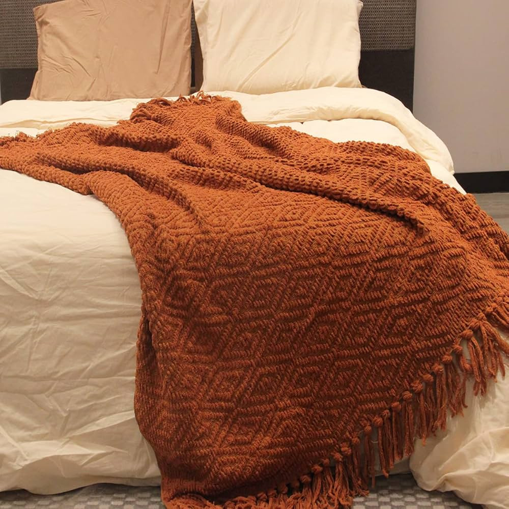 NakedCloud Knit Throw Blanket for Couch,Versatile Super Soft Warm Cozy Chenille Blanket with Tass... | Amazon (US)