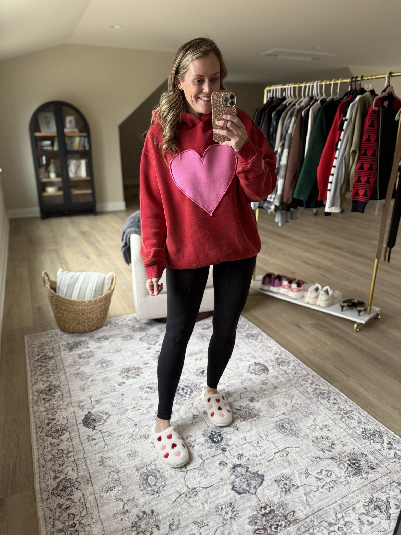 Valentine’s looks from Amazon! 
Sweatshirt 
Leggings
Athletic pants
Slippers 


#LTKootd #LTKgrwm #LTKmomlife