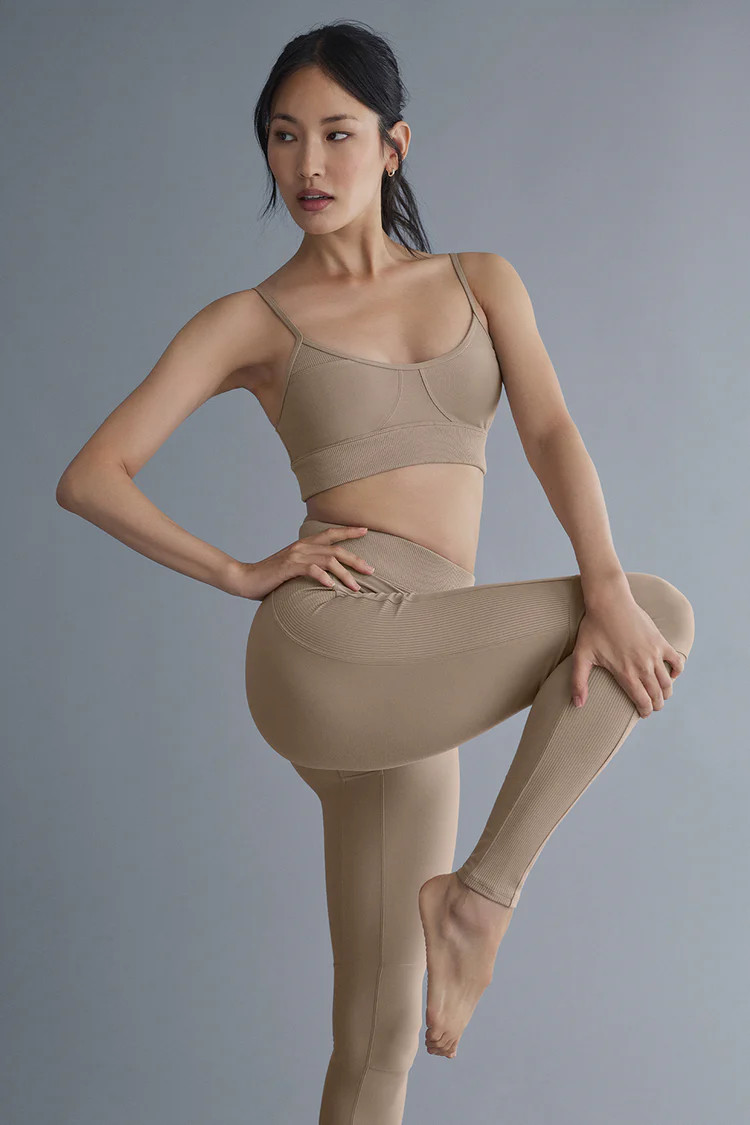 Alosoft Head Start Bra | Alo Yoga (US)