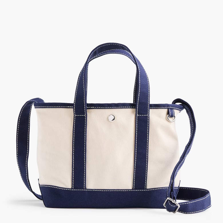 Small crossbody canvas bag

#LTKSeasonal #LTKSaleAlert
